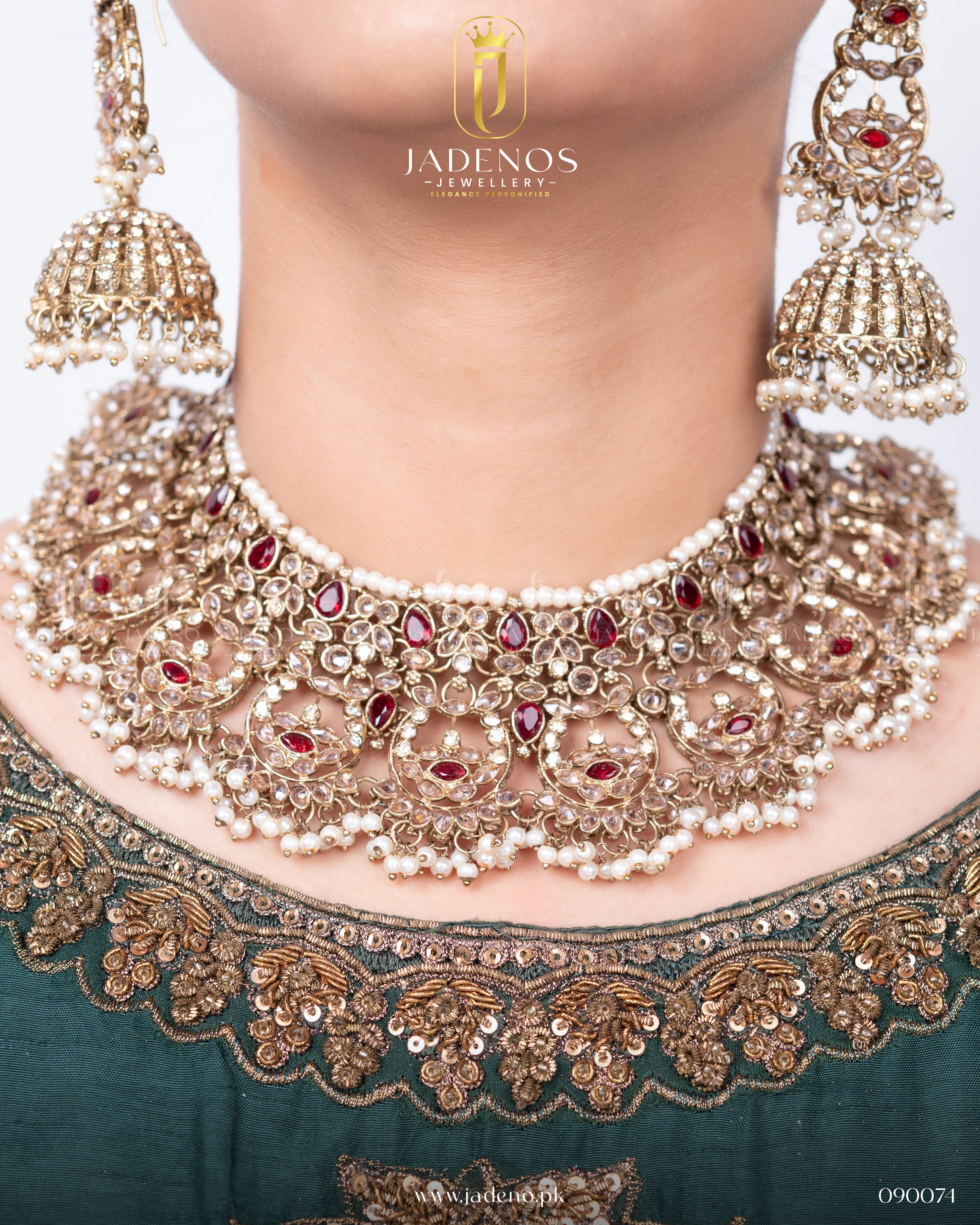 The Majestic Veloura Bridal Set with Panja, Tika and Jhumar