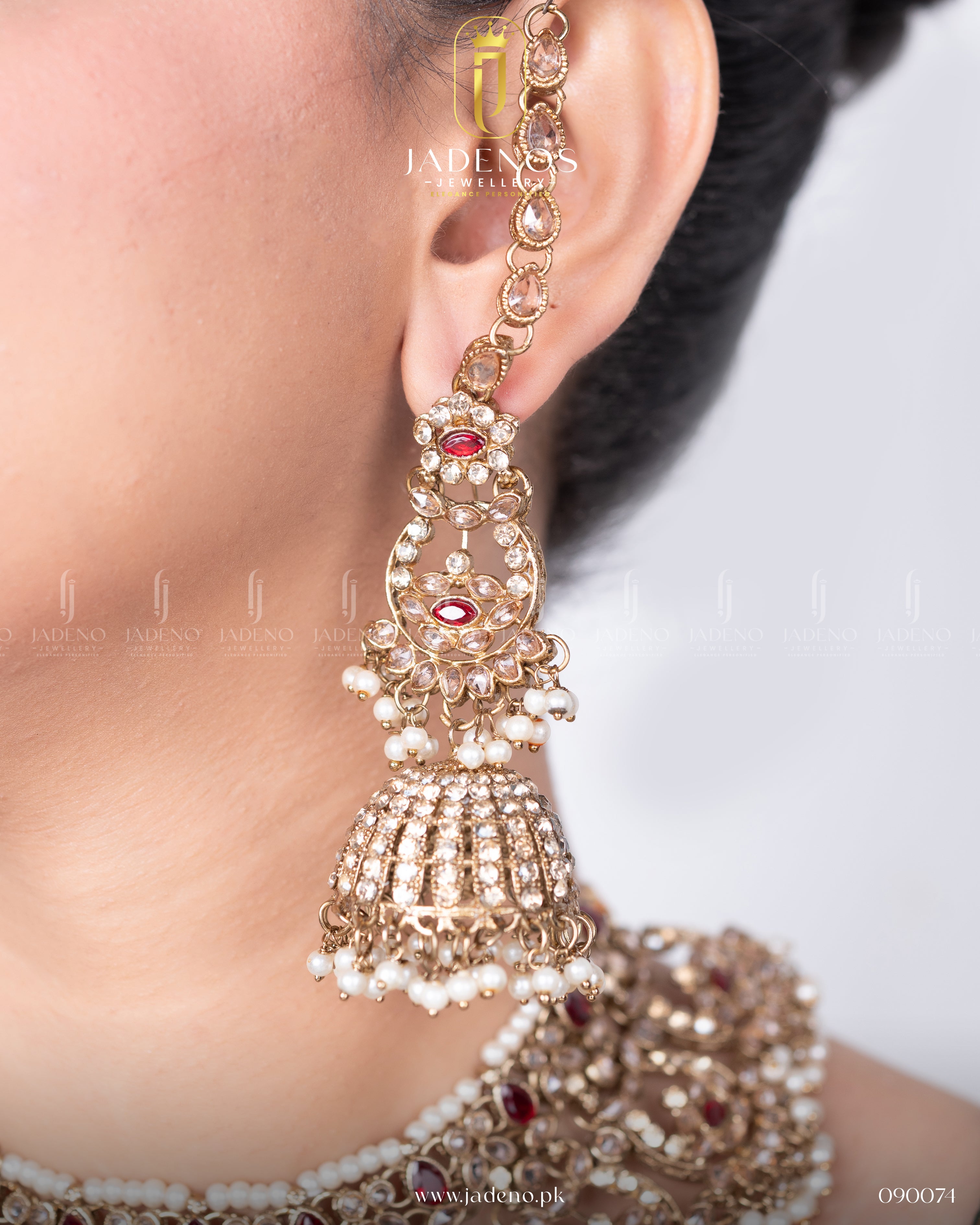 The Majestic Veloura Bridal Set with Panja, Tika and Jhumar