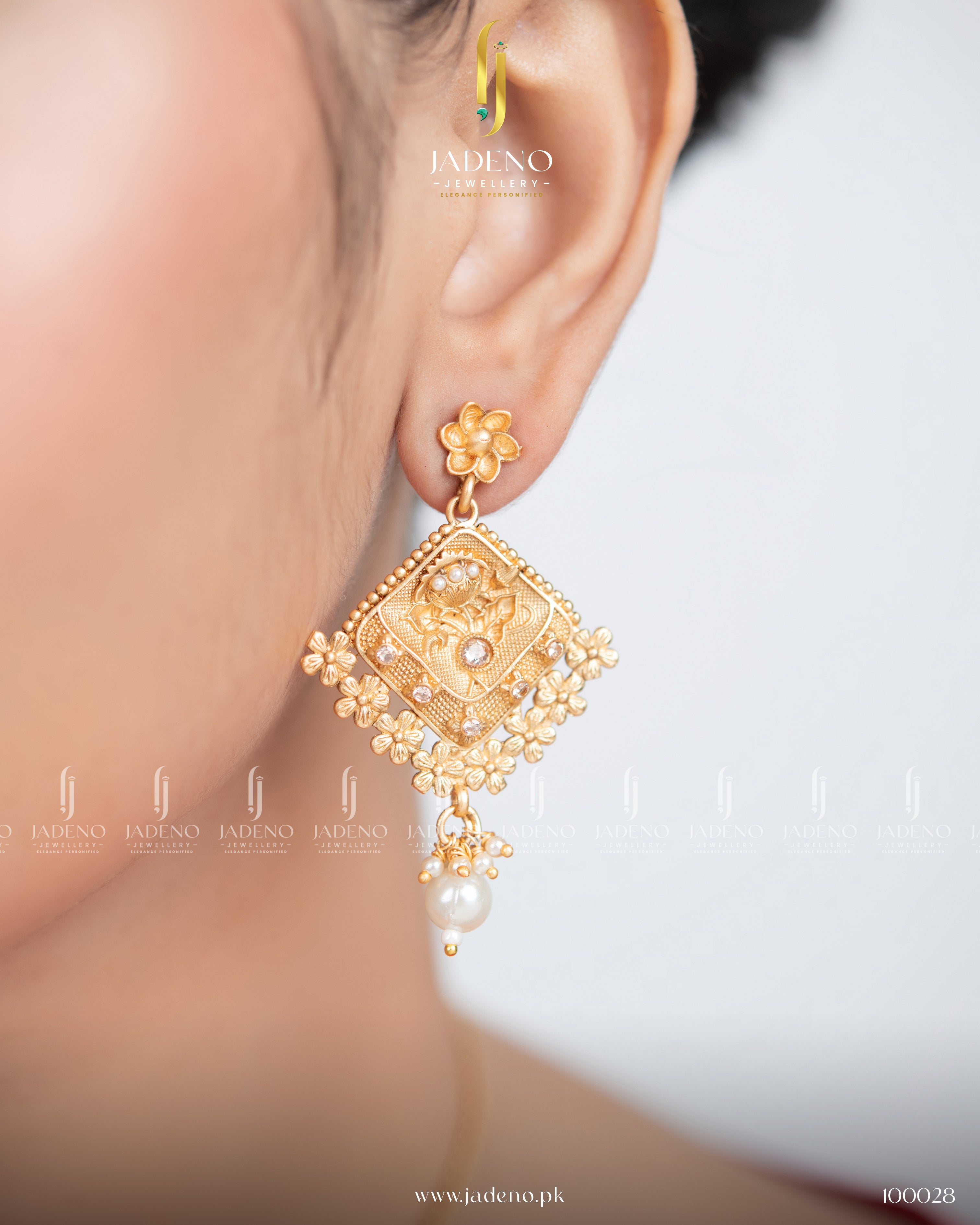 Original Indian Gold Look a Like Rajwadi Pendant Set
