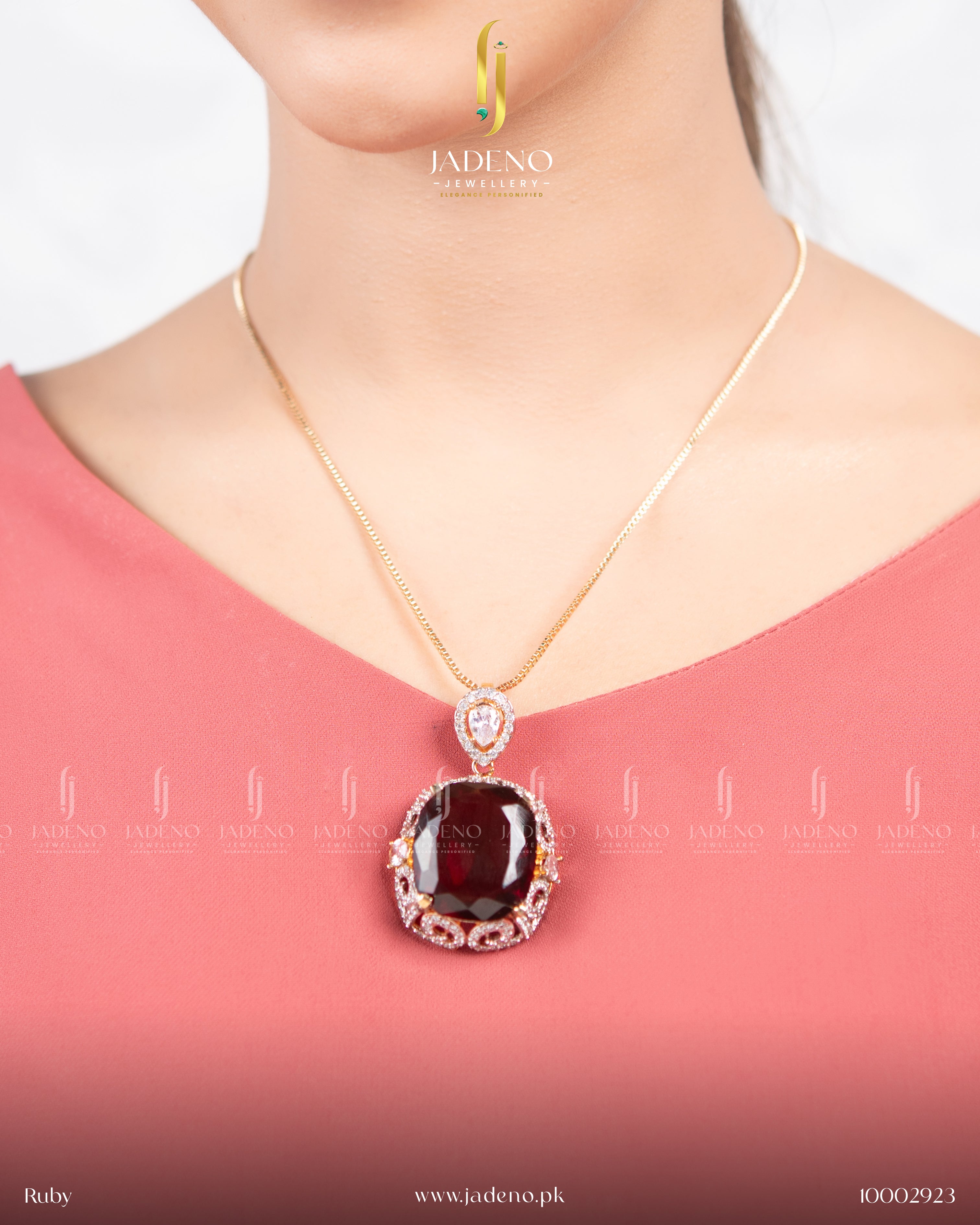 High Quality Gorgeous Pendant Set