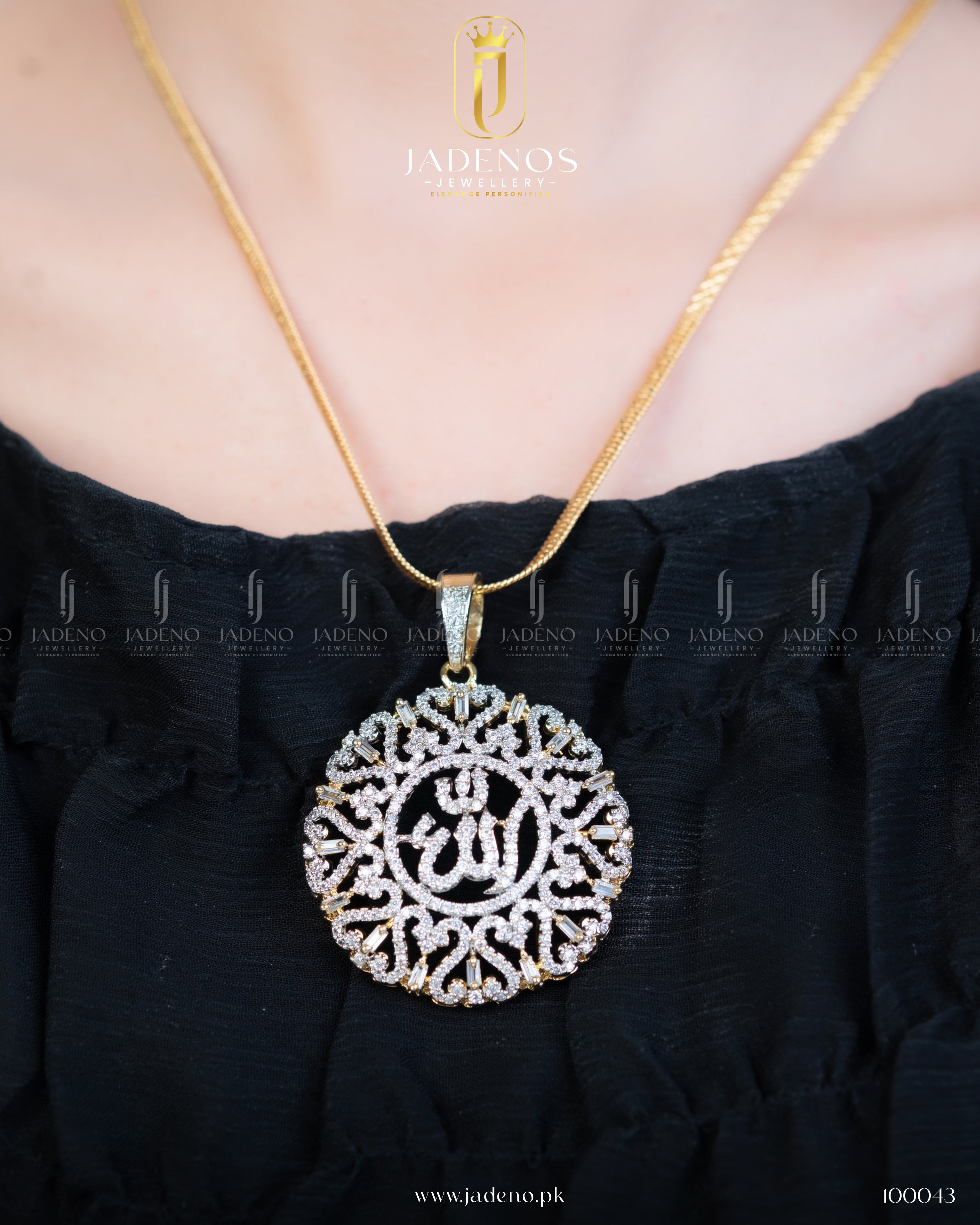 Premium Quality Beneficio Pendant Golden