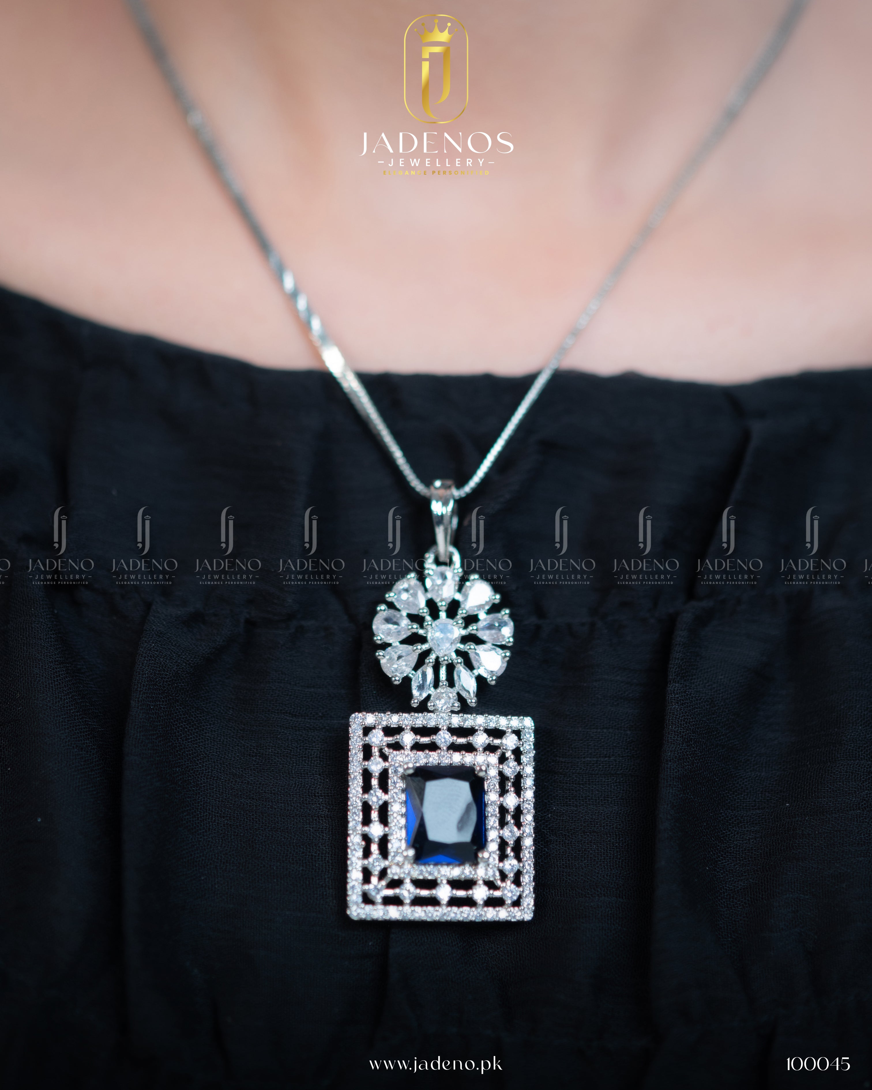 The Regal Grace AD Pendant Set
