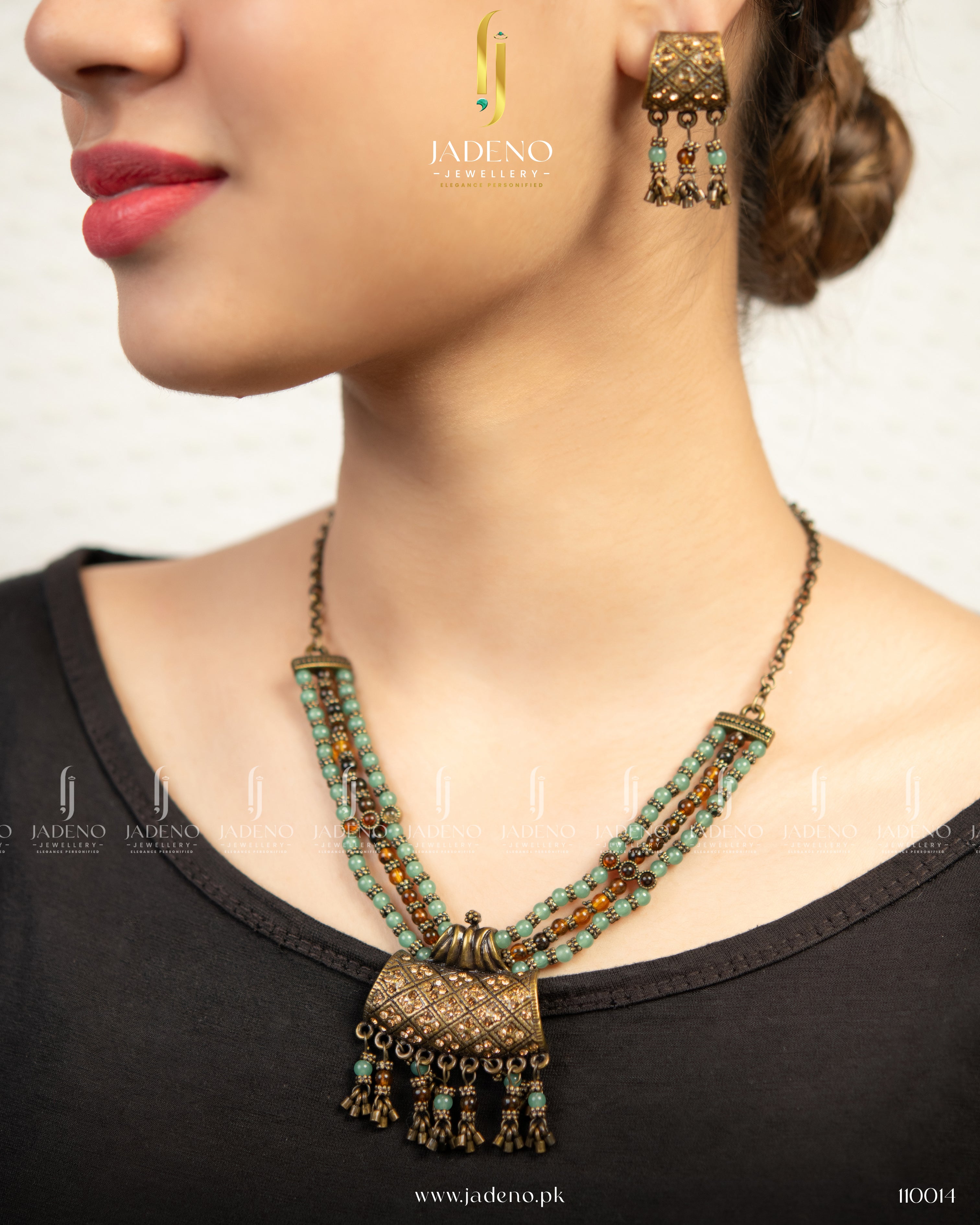 Vintage Daus Necklace Set