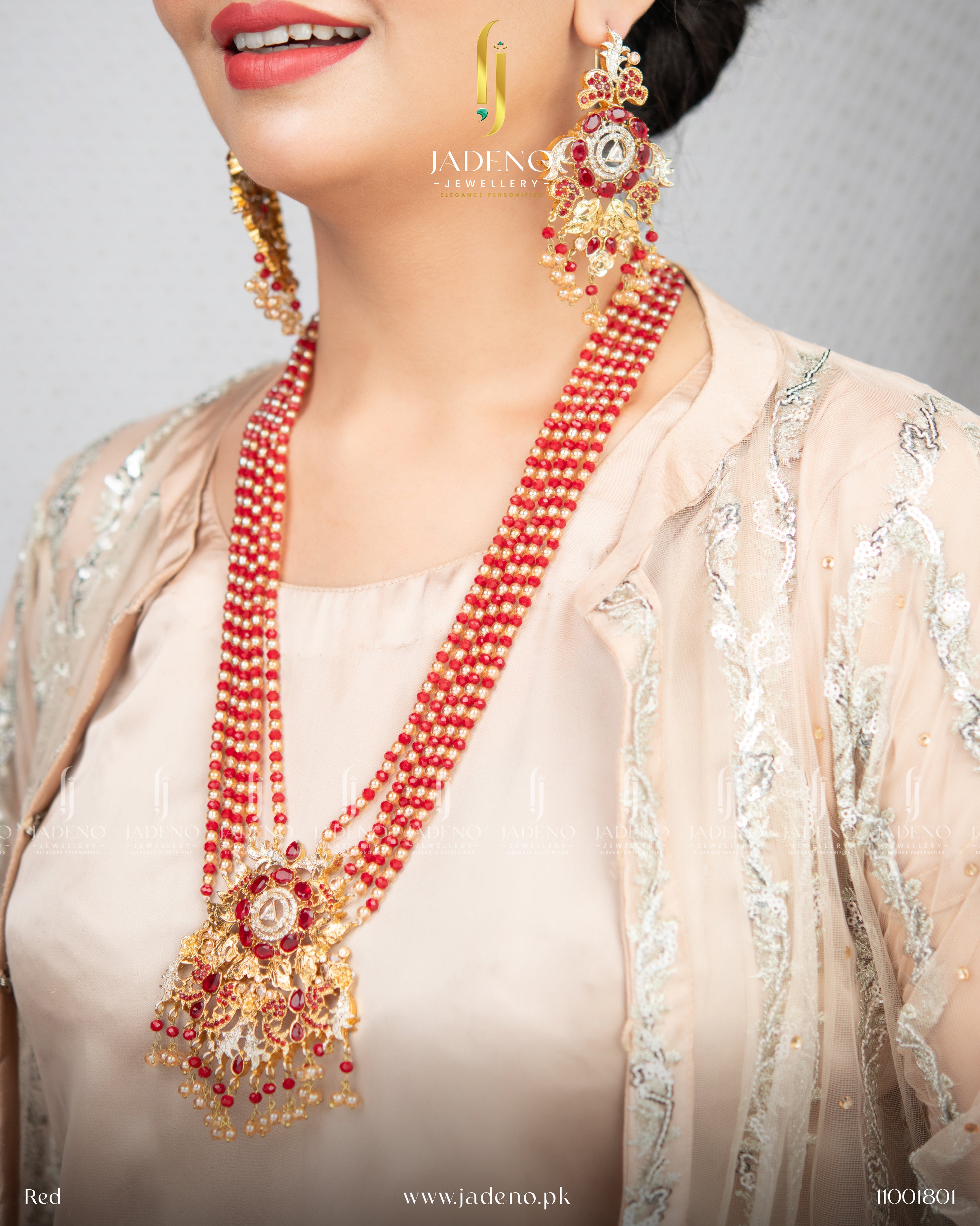 Stunning Radikha Maala set With Tikka