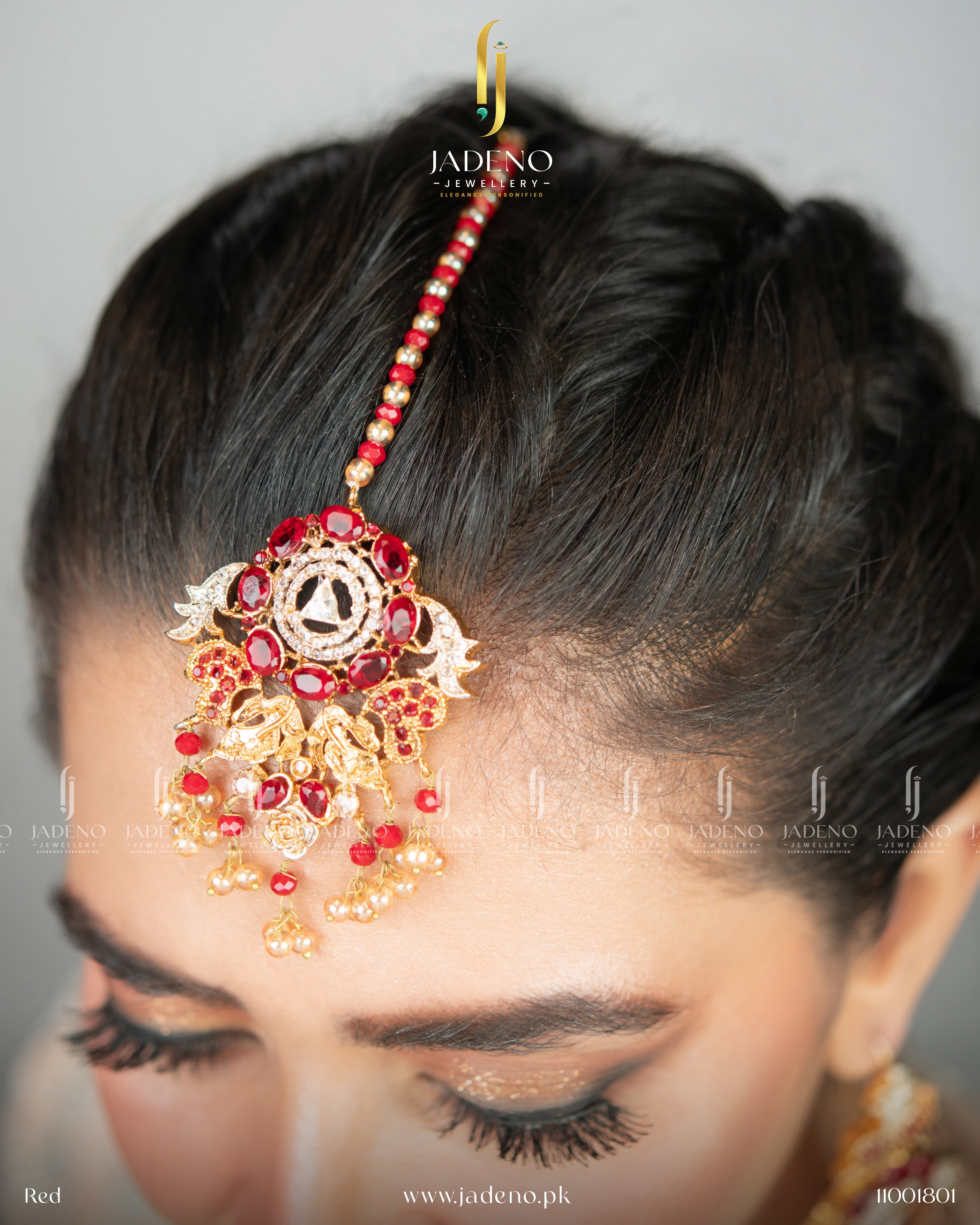 Stunning Radikha Maala set With Tikka
