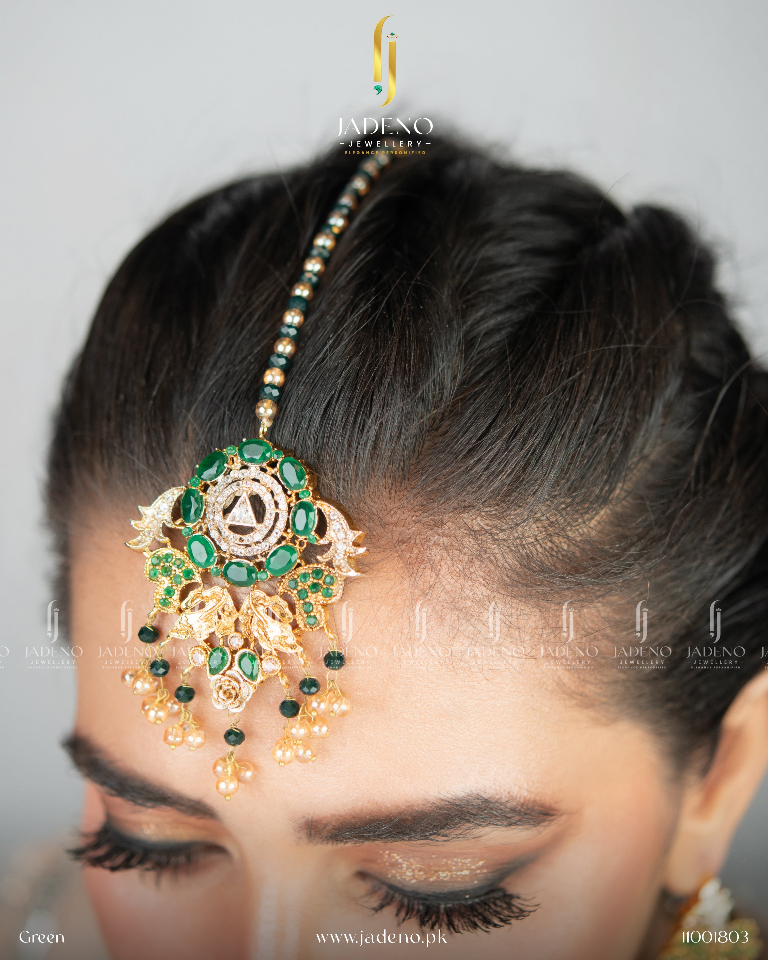 Stunning Radikha Maala set With Tikka