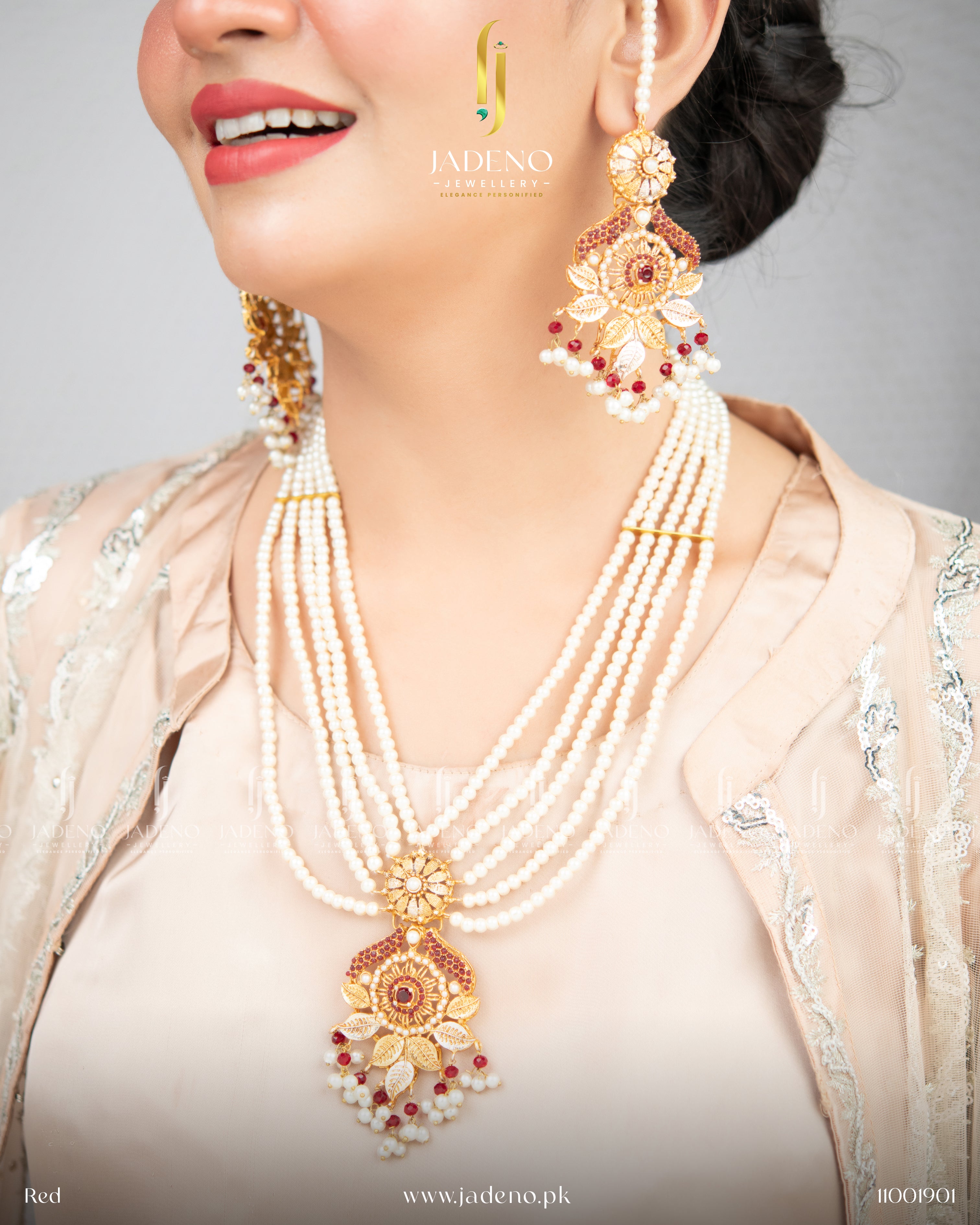 Statement Larisaa Raani Haar Set with Tika