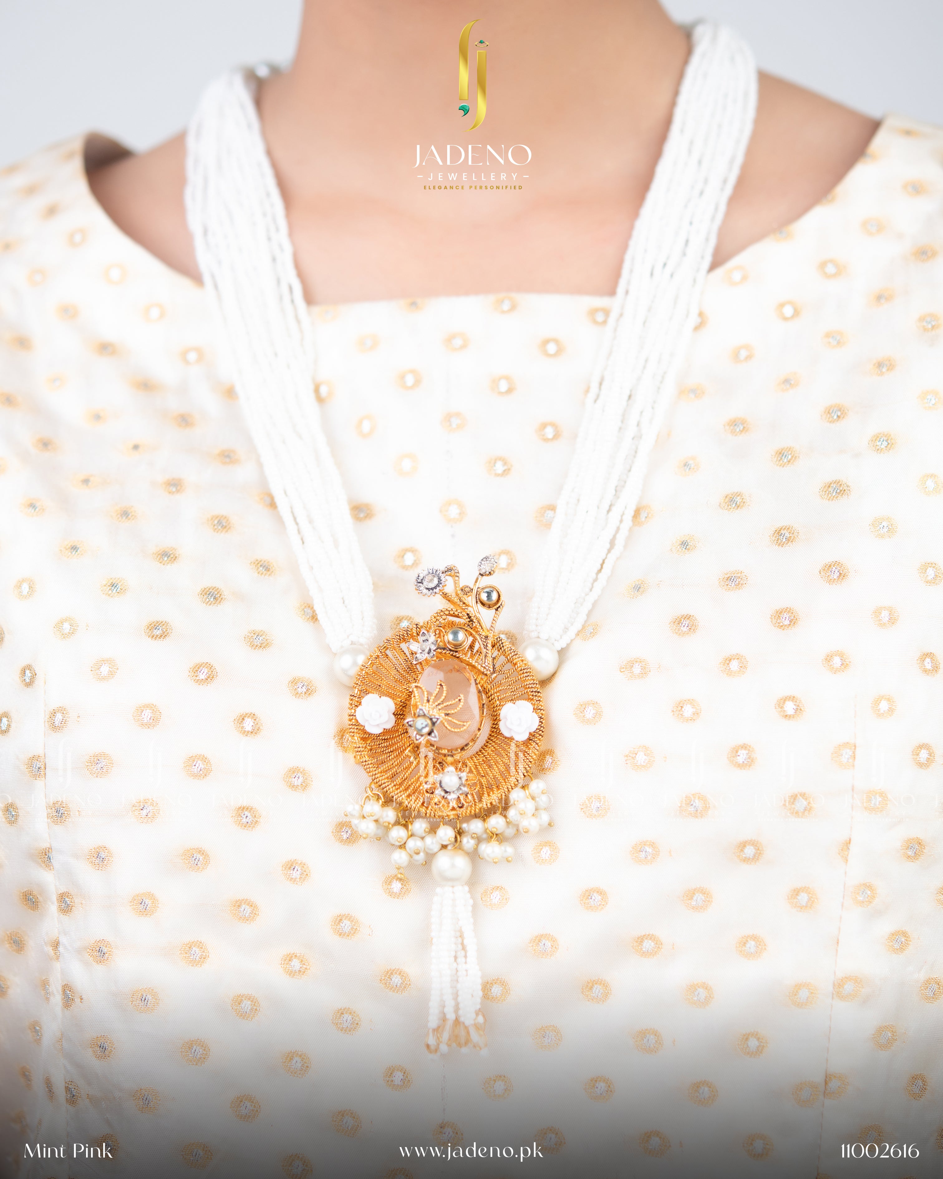 Designer's Vanya Pearl Necklace Set