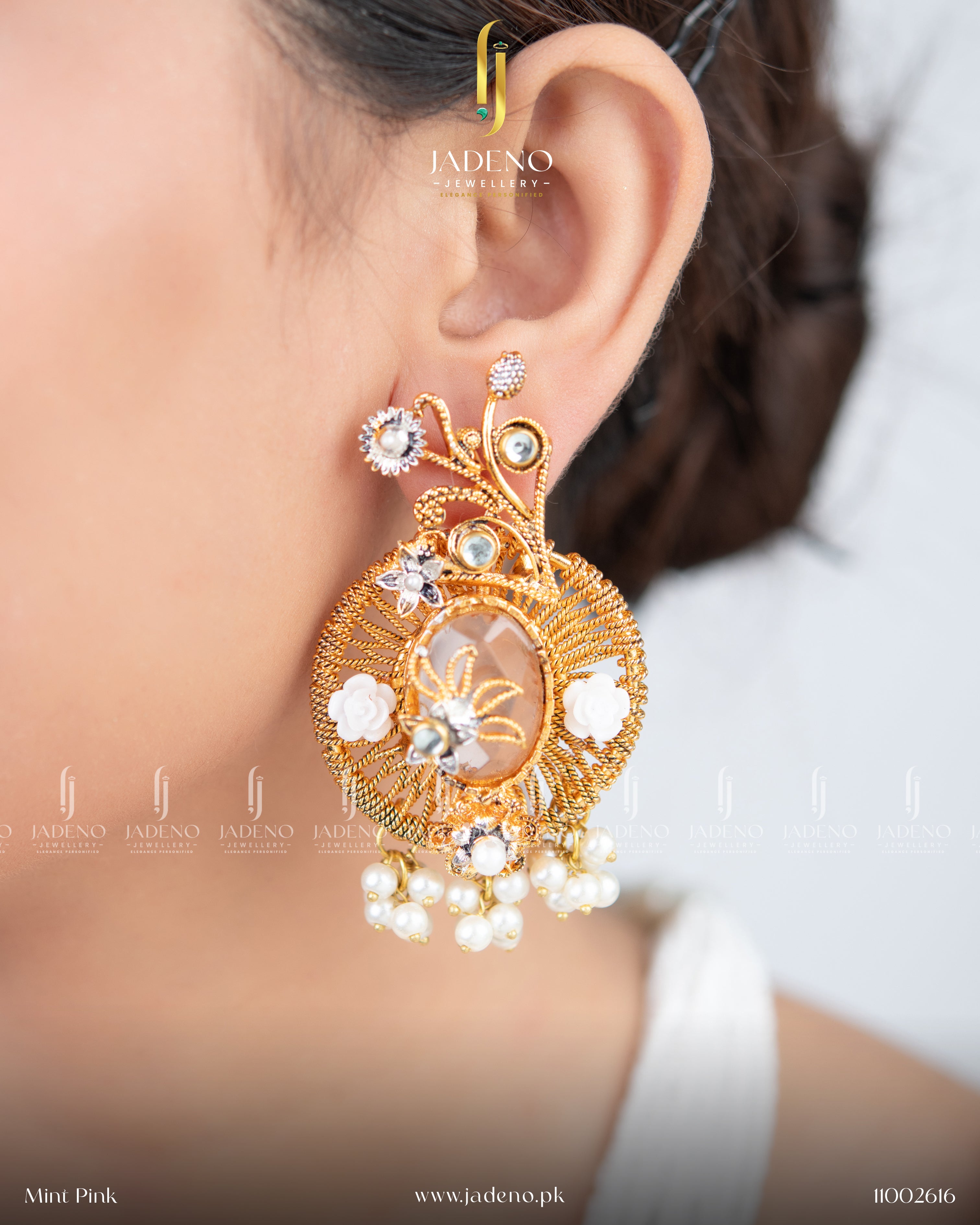 Designer's Vanya Pearl Necklace Set