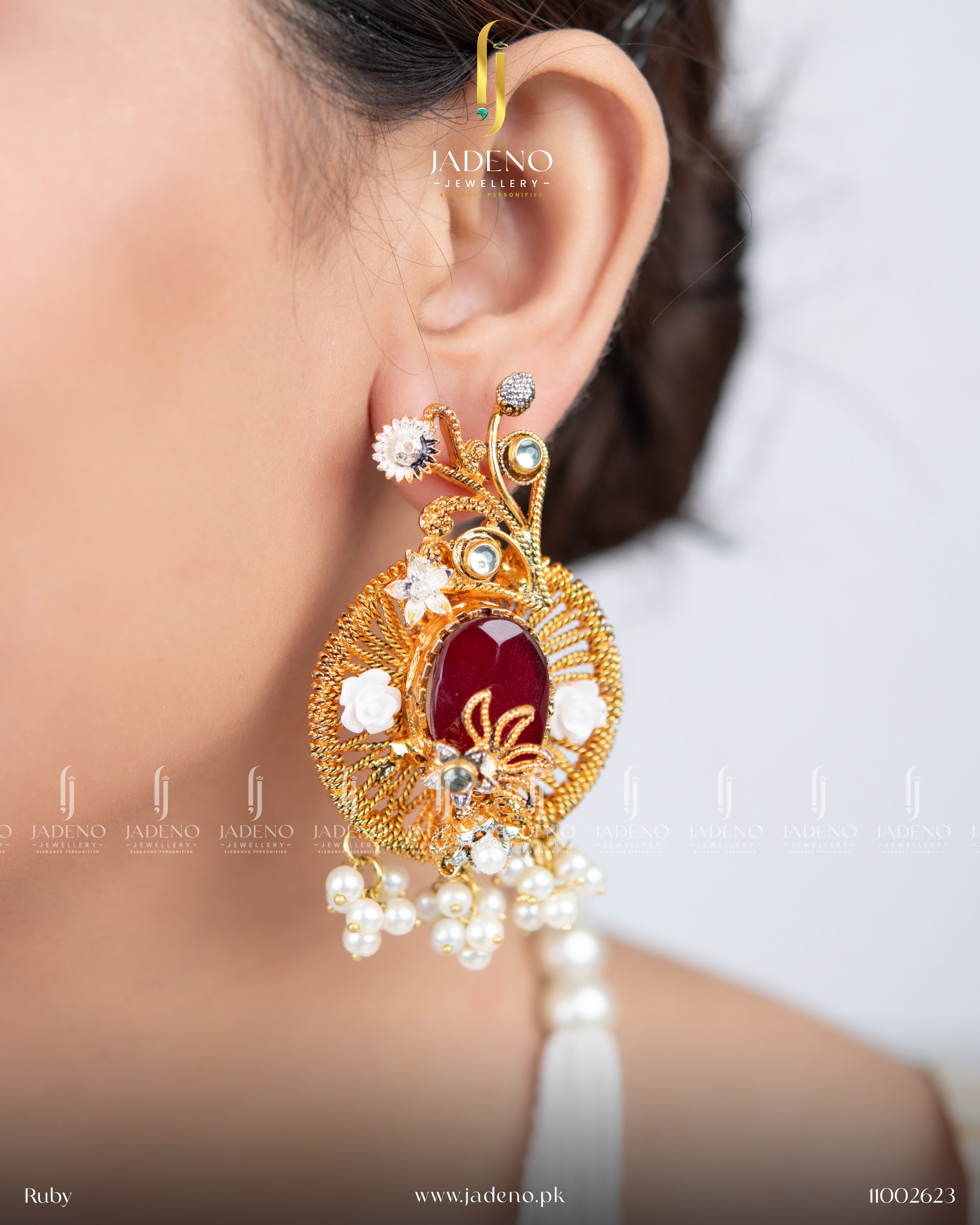 Designer's Vanya Pearl Necklace Set