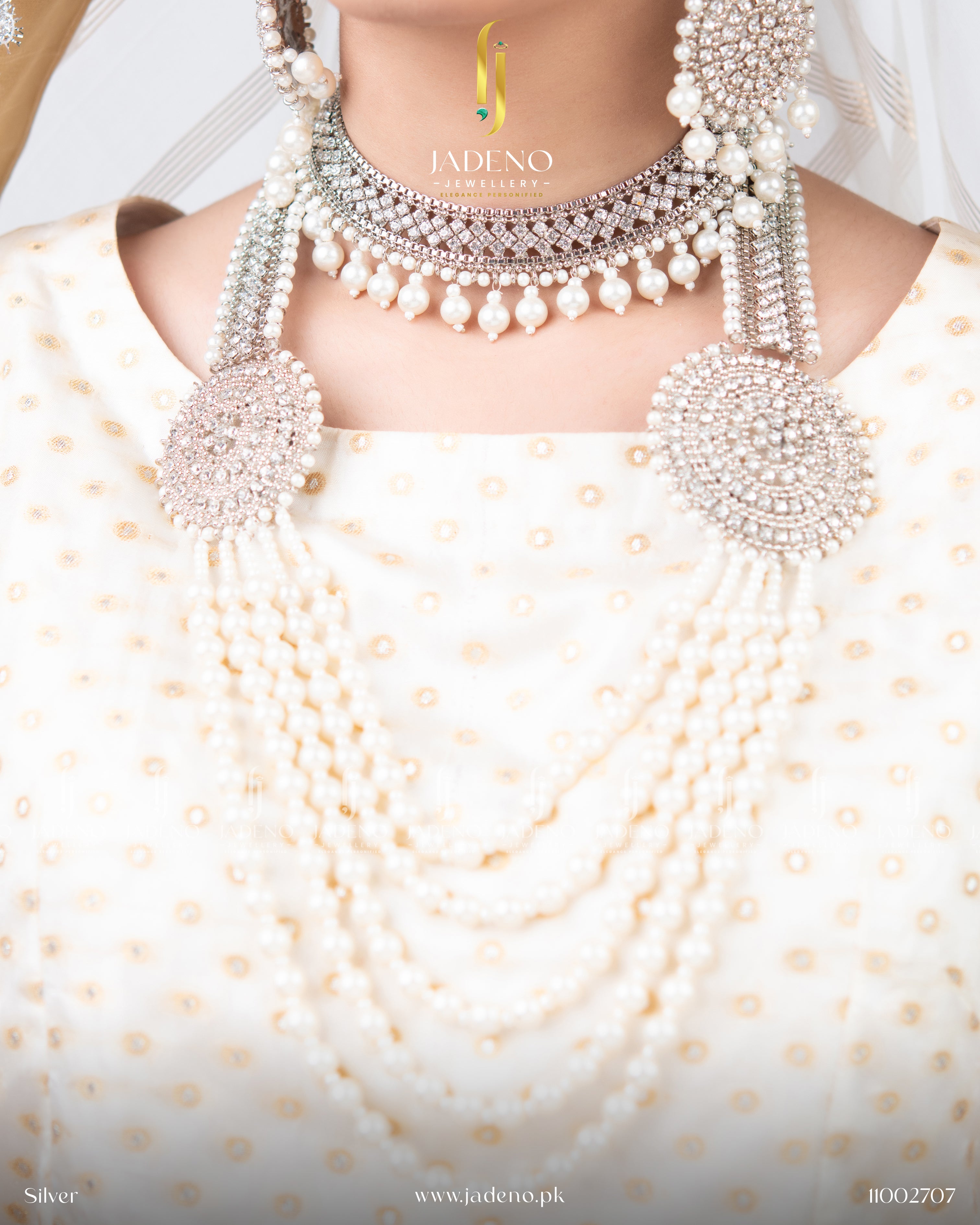 Luxurious Adelie Heavy Set with Mala, Tika and Earrings