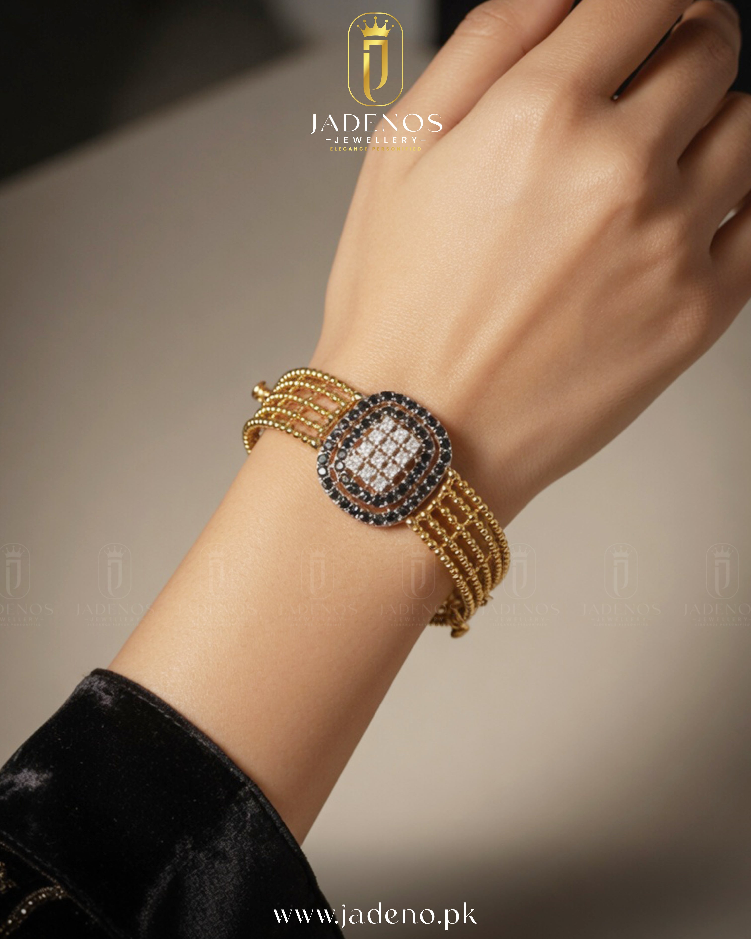 The Velvet Gold Cuff style Openable Bracelet