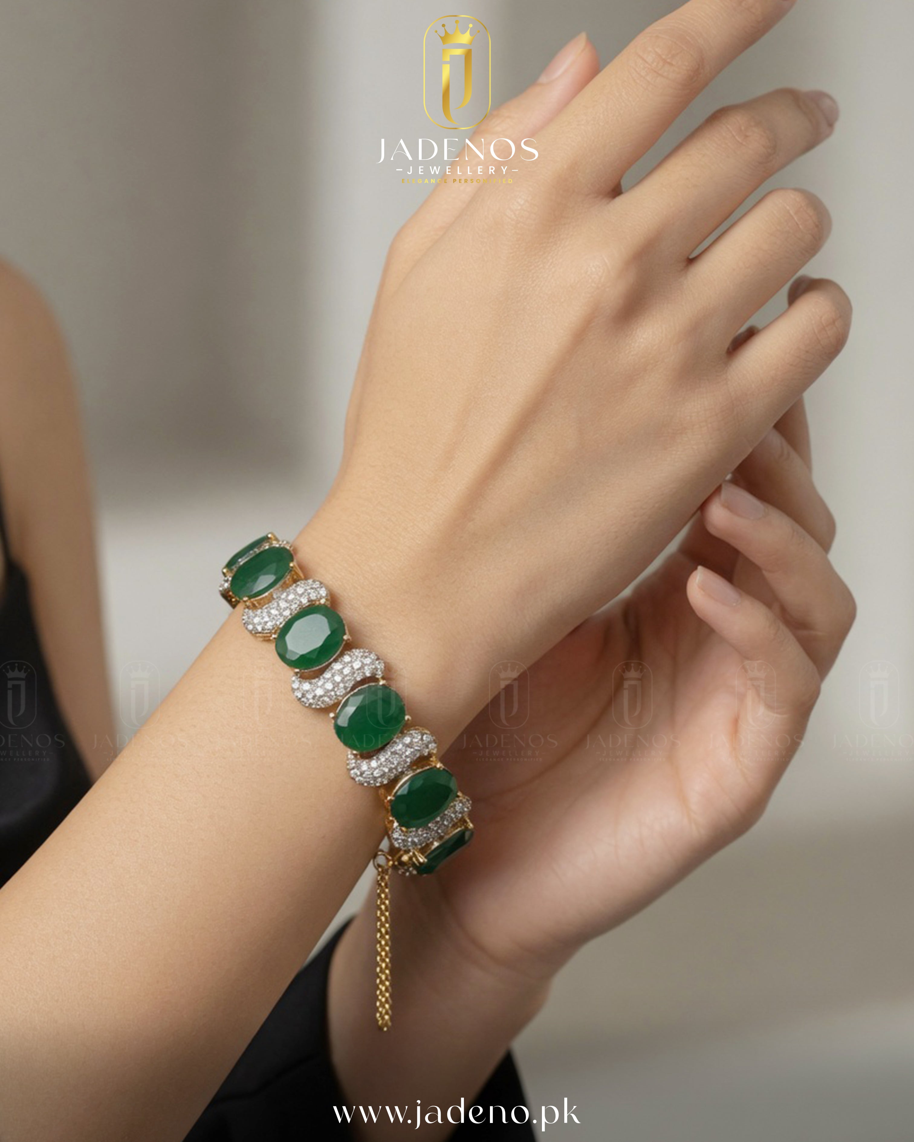 The Premium Statement Jade Openable Bracelet