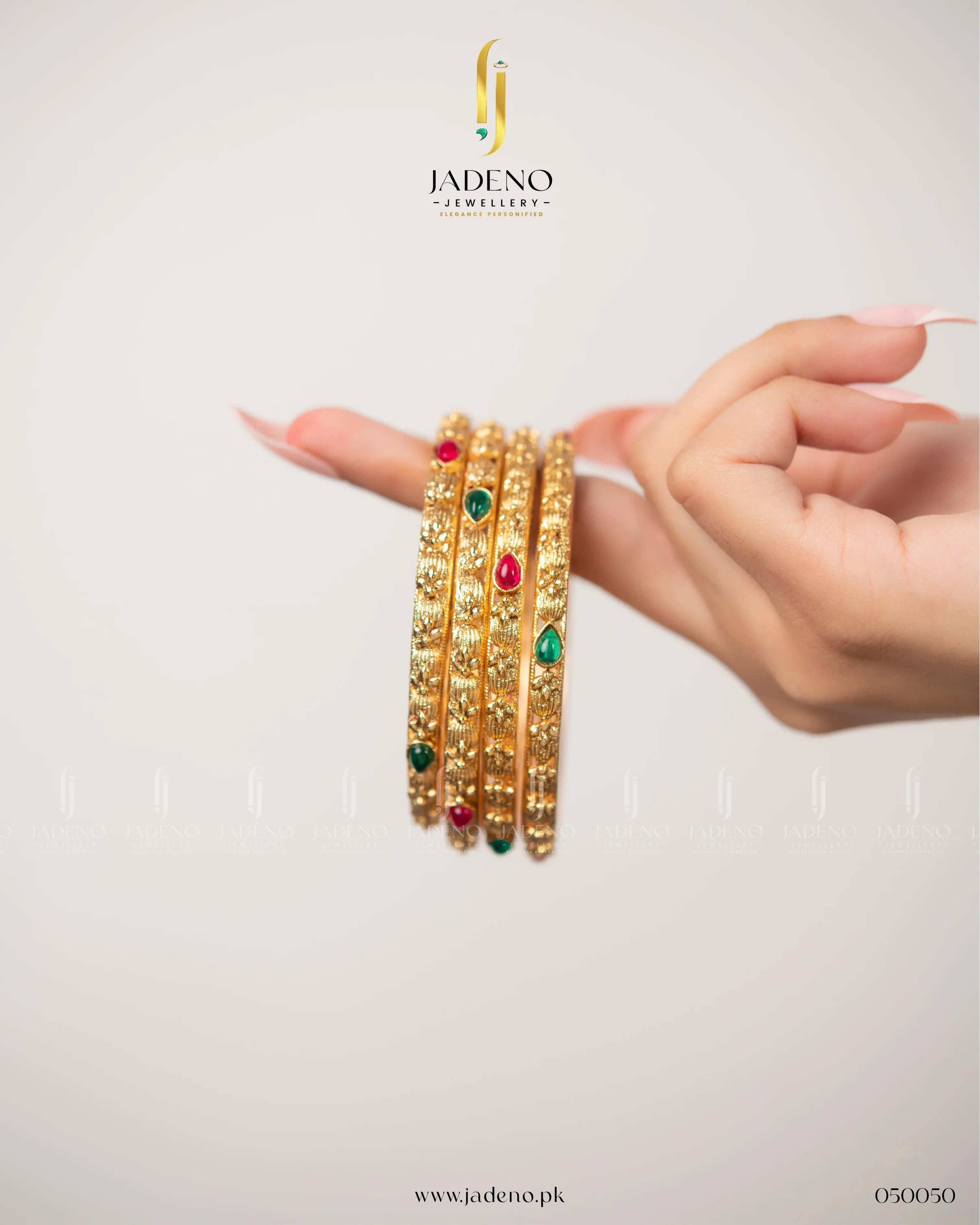 "Antique Look Classy Bangles - Jadeno"