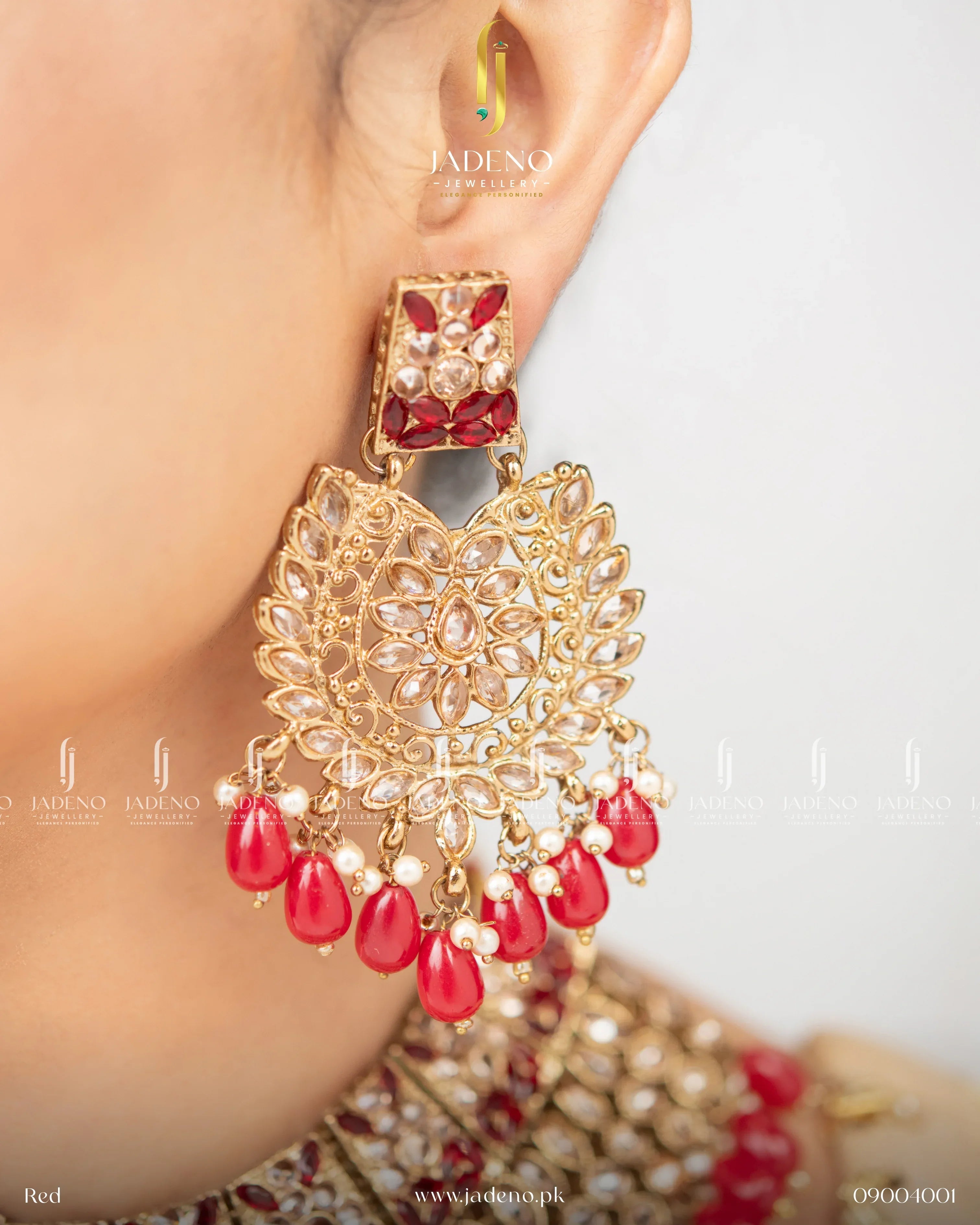 "Beautiful Vintage Style Kundan Kari Set - Jadeno"