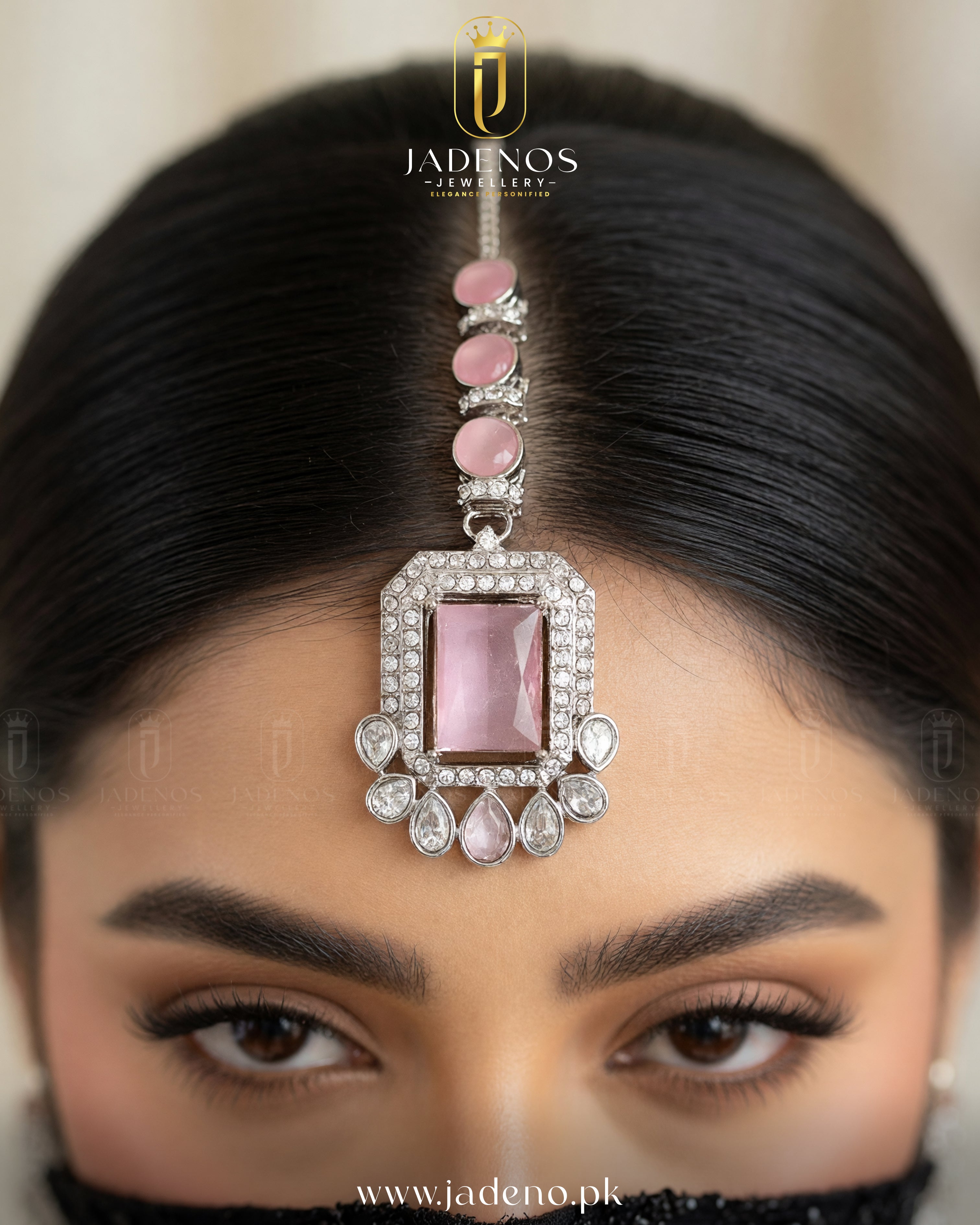 The Mahira Royal Set with Tika