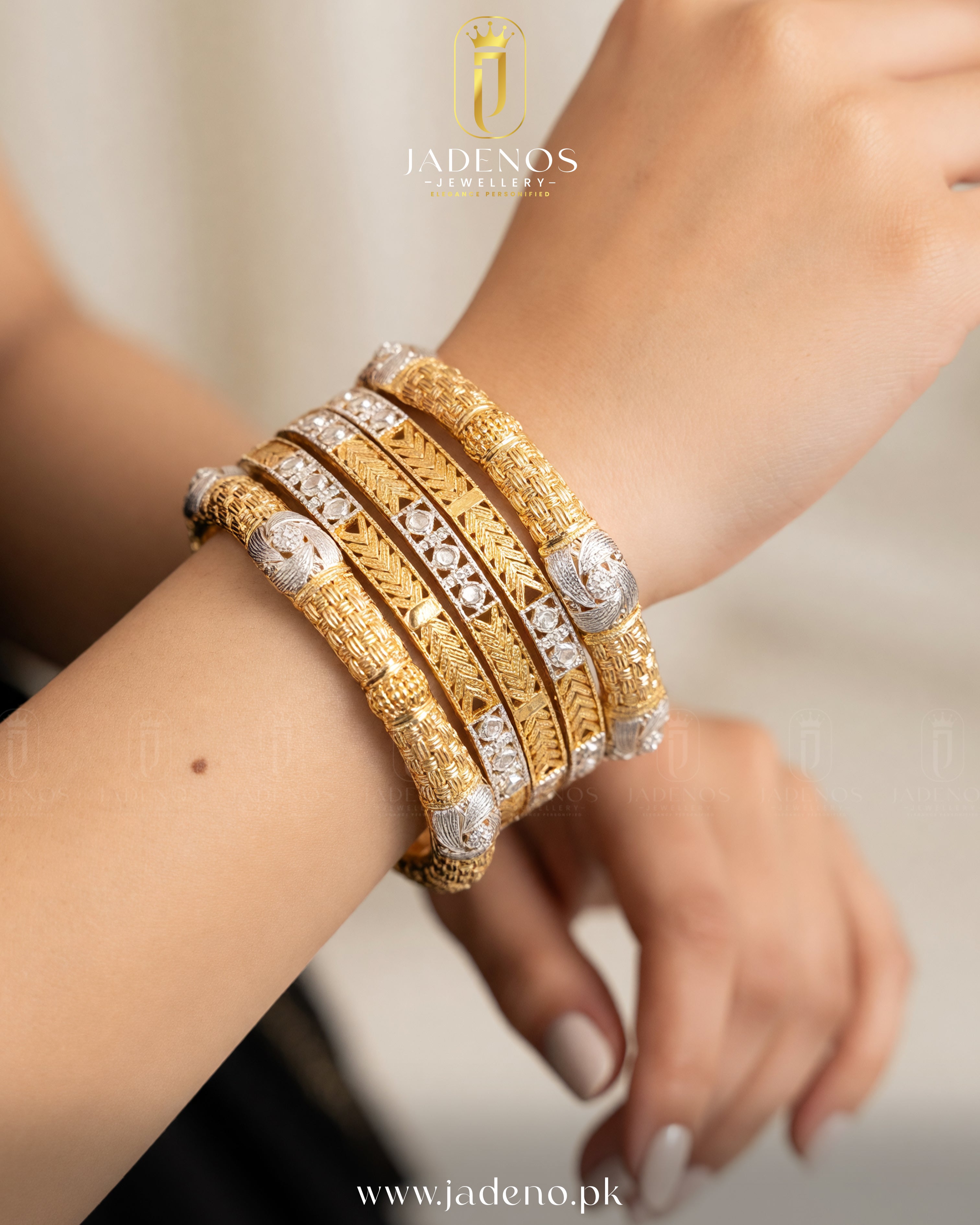 Gold Look a Like Maharani Bangle Set