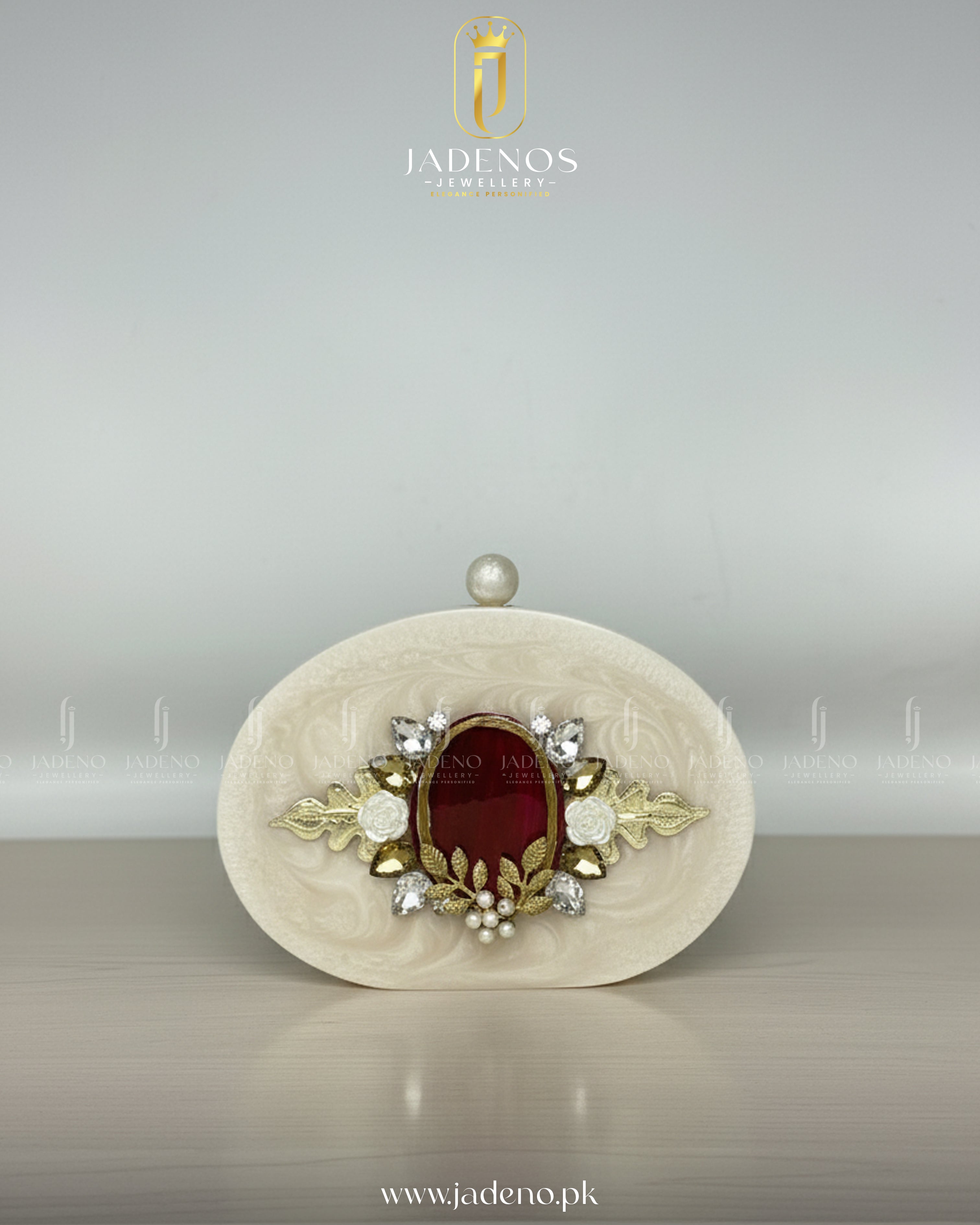 The Opal Dynasty Clutch