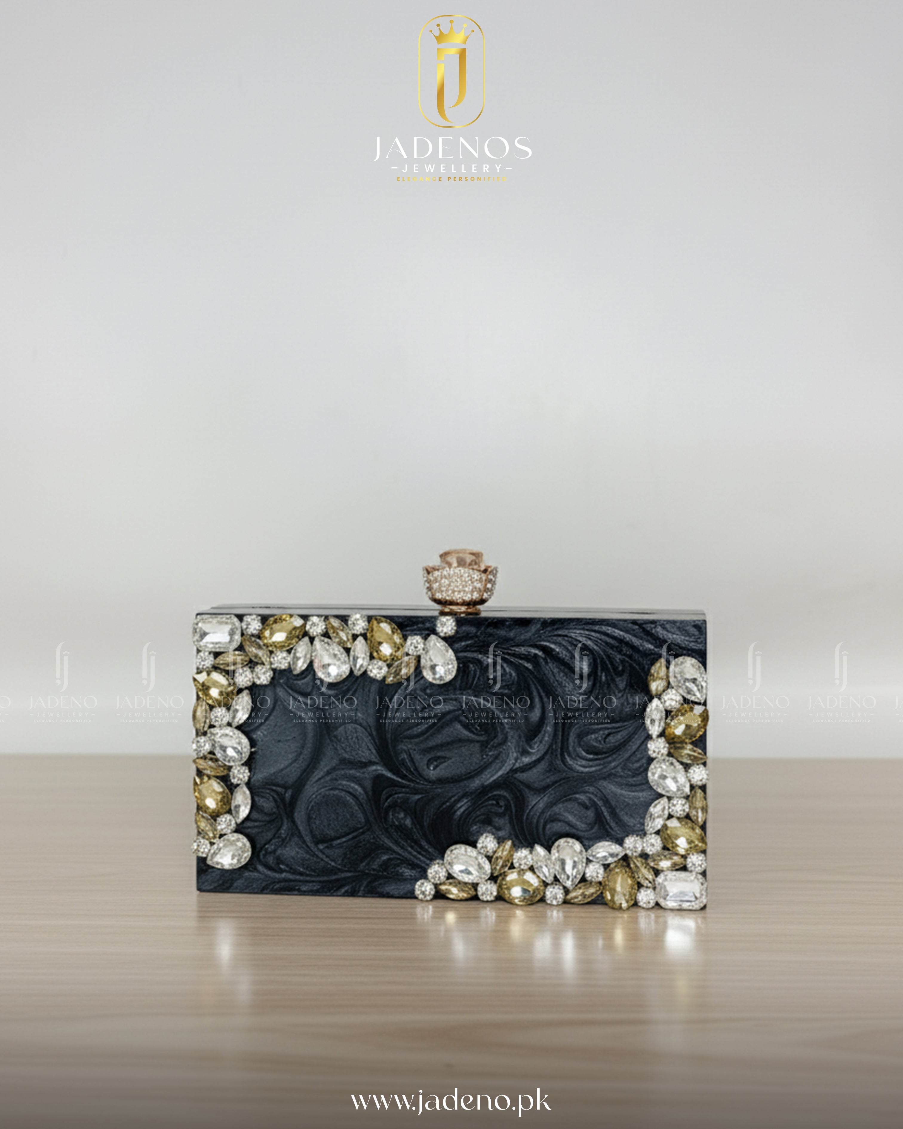 The Maharani Edit Clutch