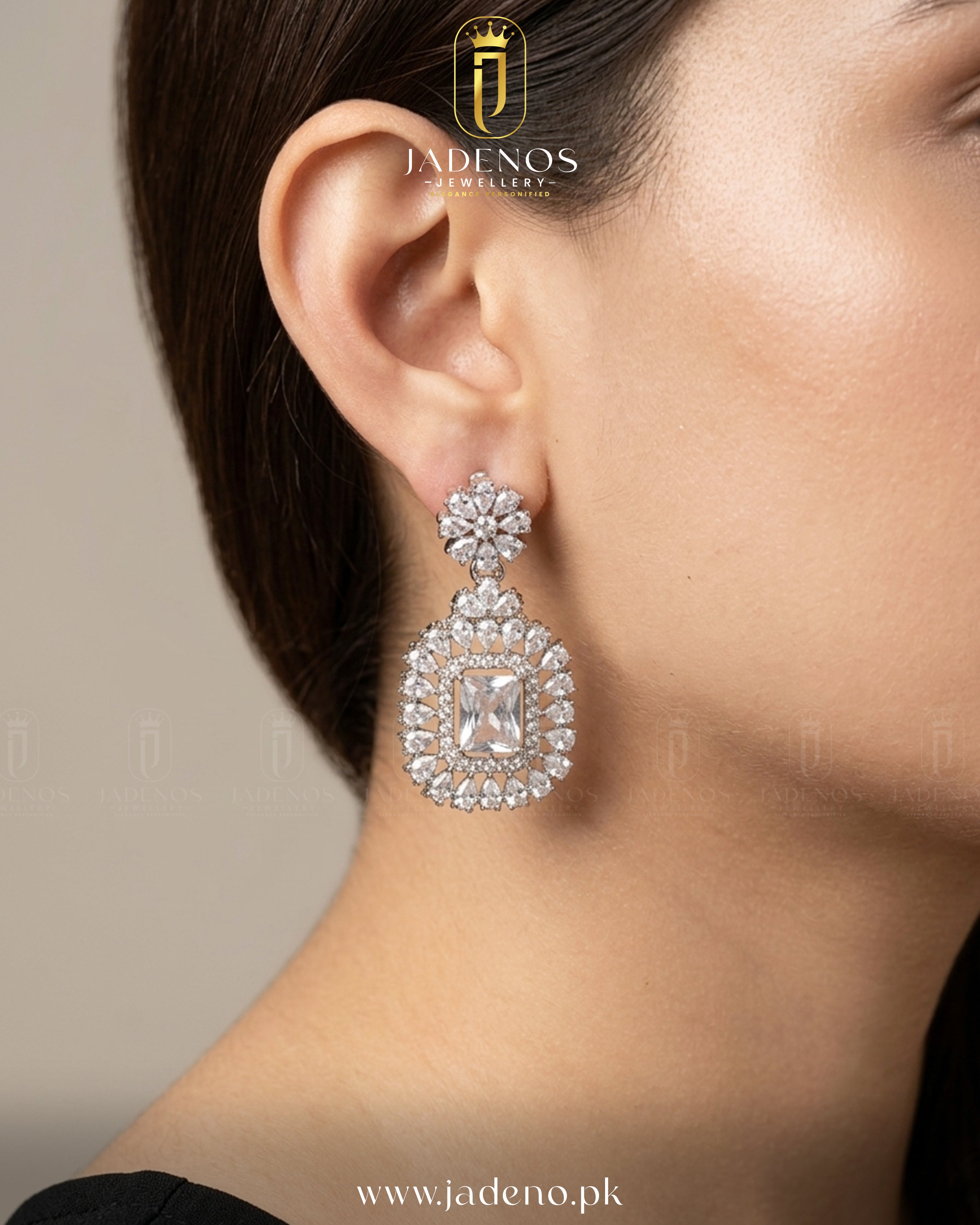 The Casacade Celeste Set with Tika