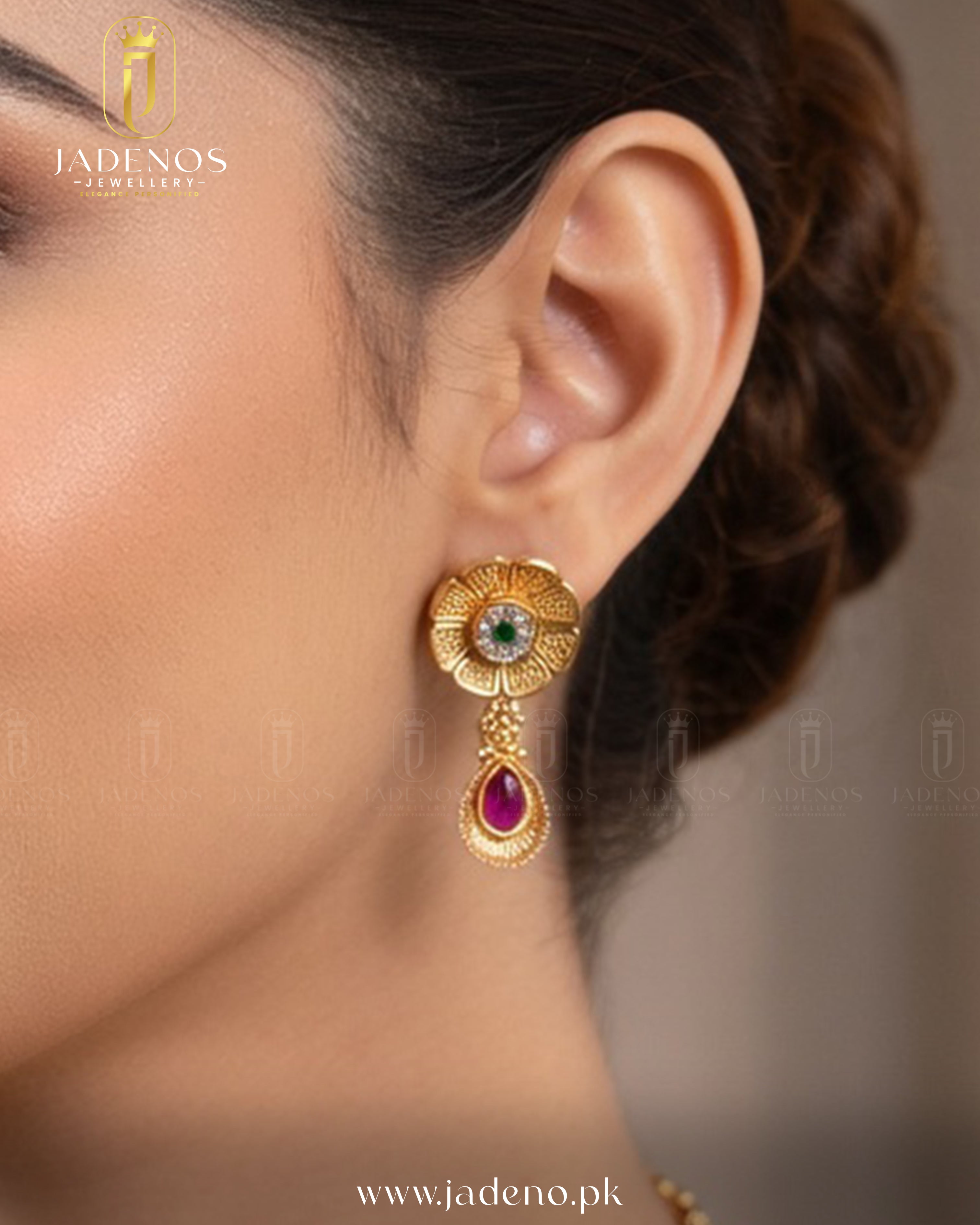 The Noir Bloom Indian Pendant Set