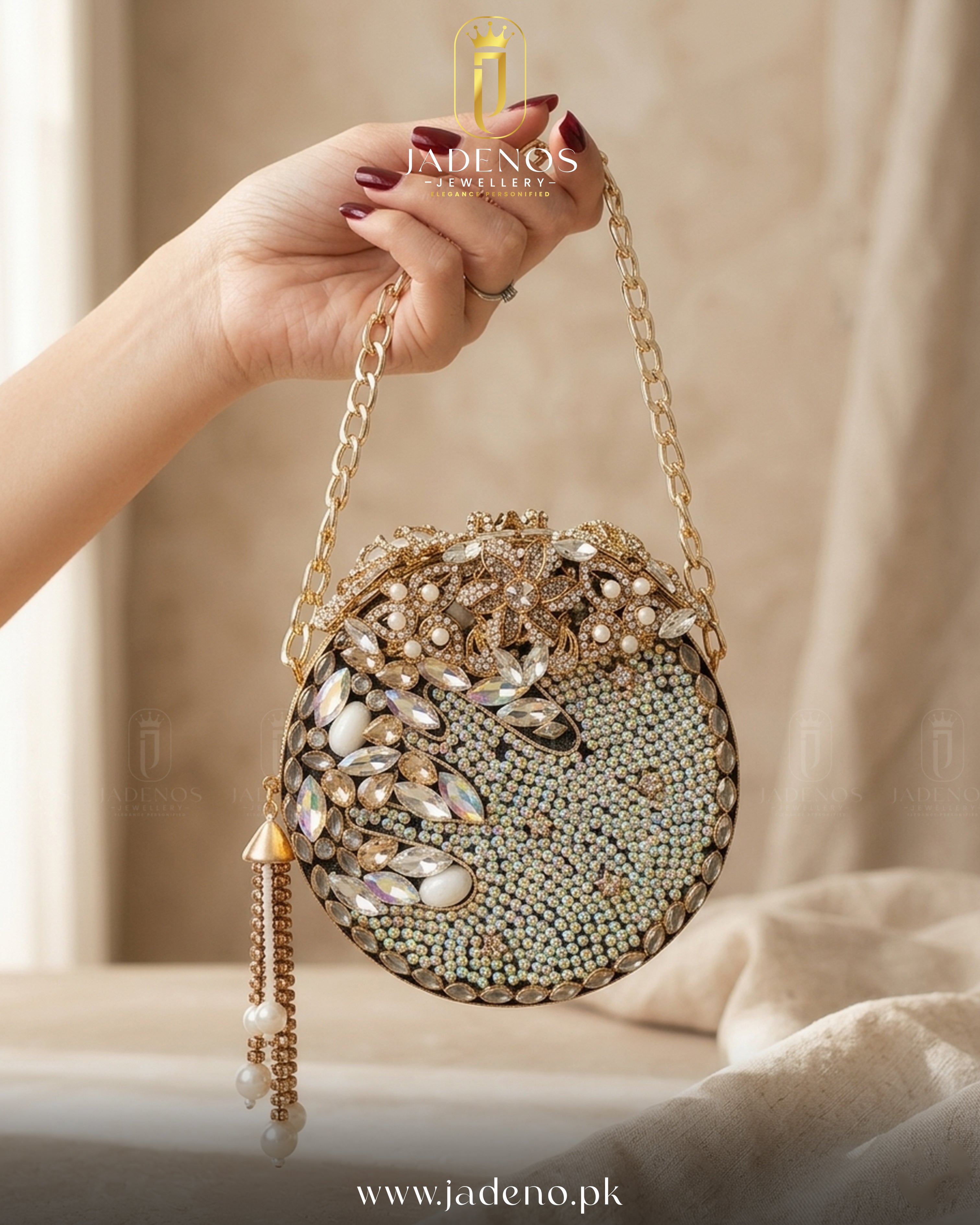 The Radison MOP Clutch