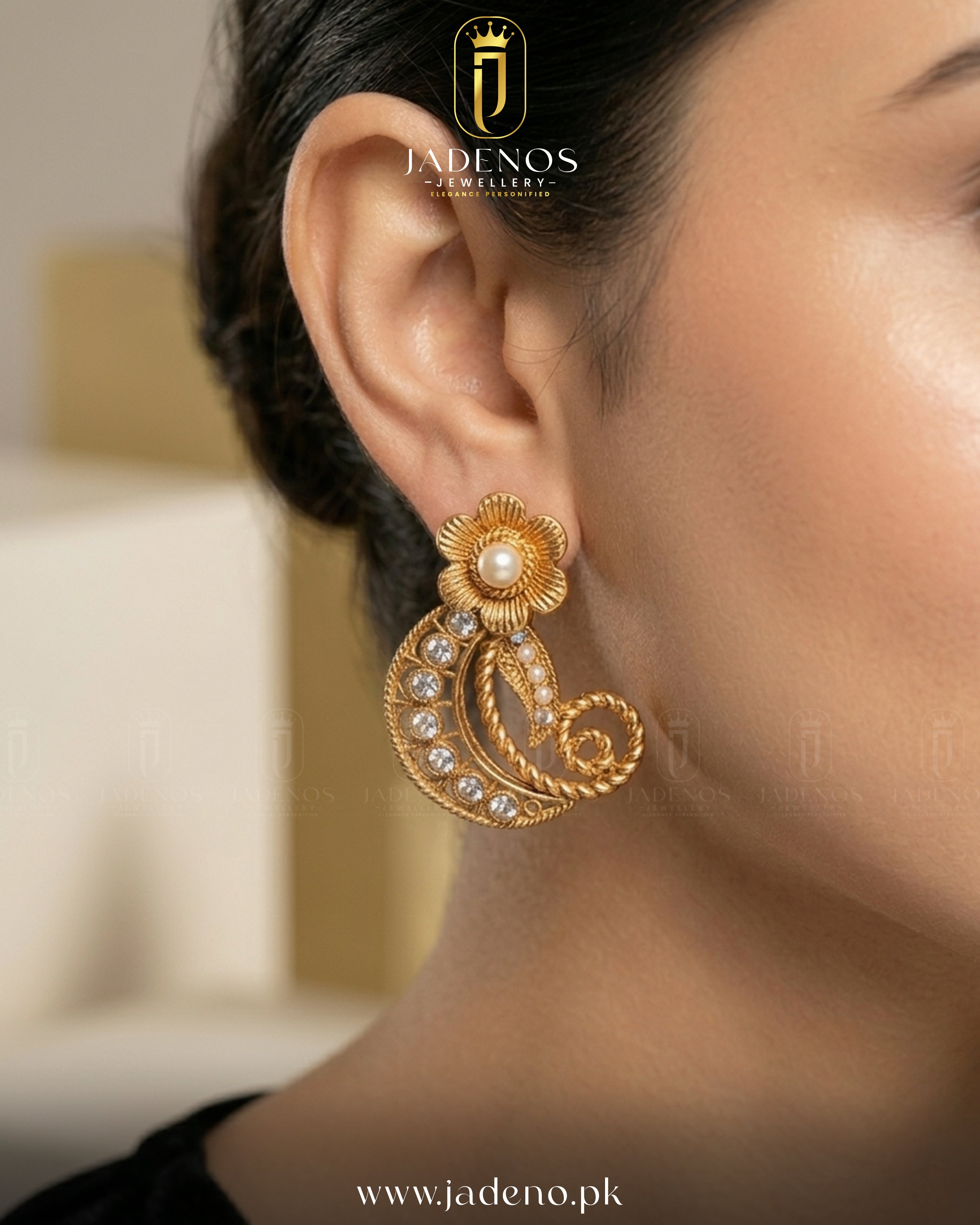 The Flora Crescent Swirl Studs