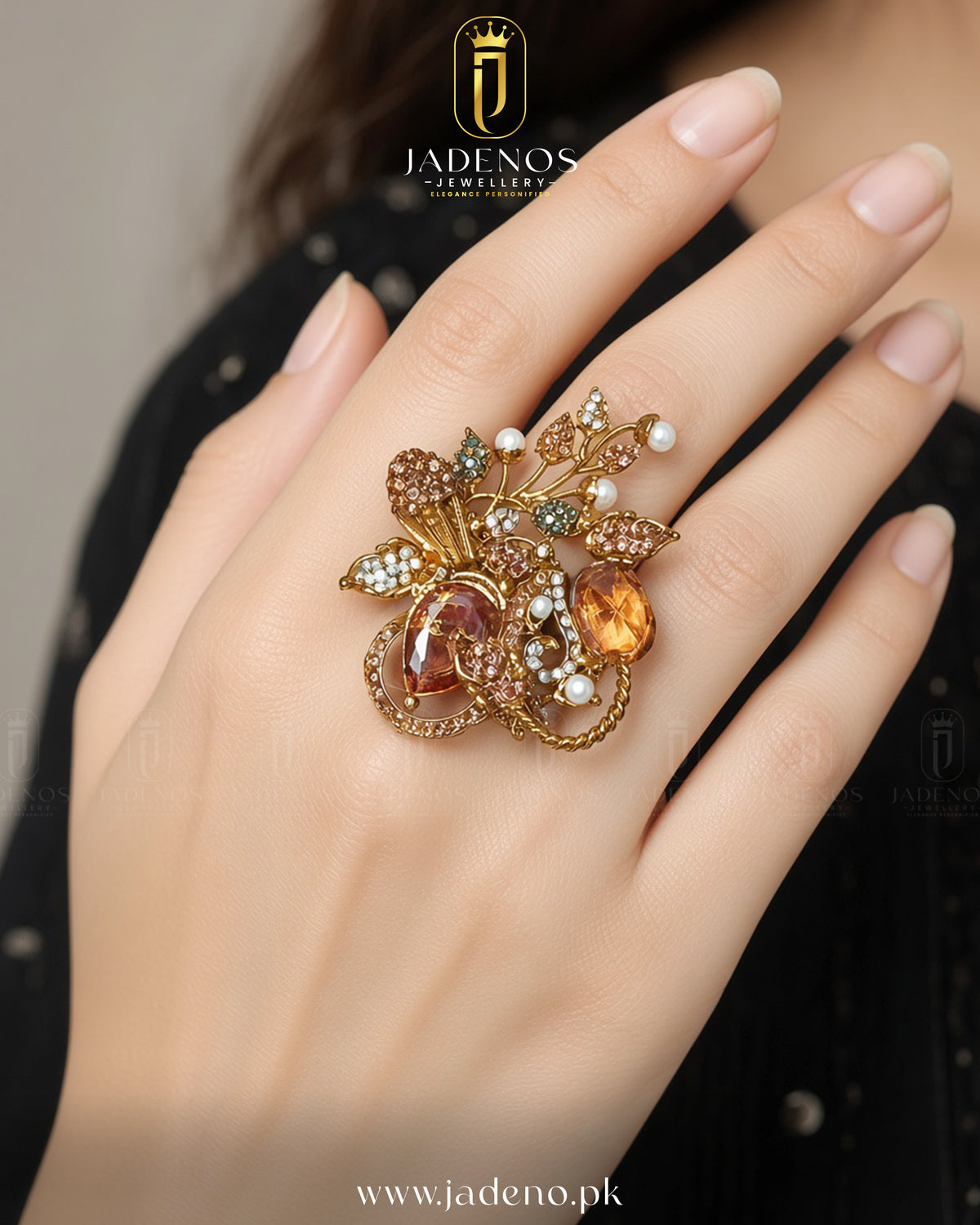The Noir Elan Adjustabale Ring