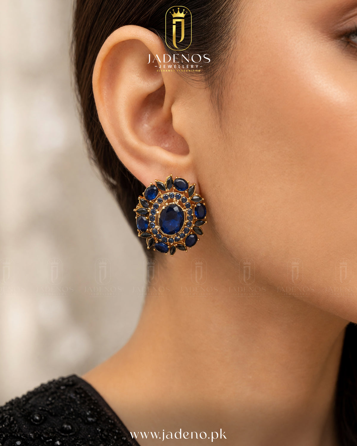 The Elaria Studs