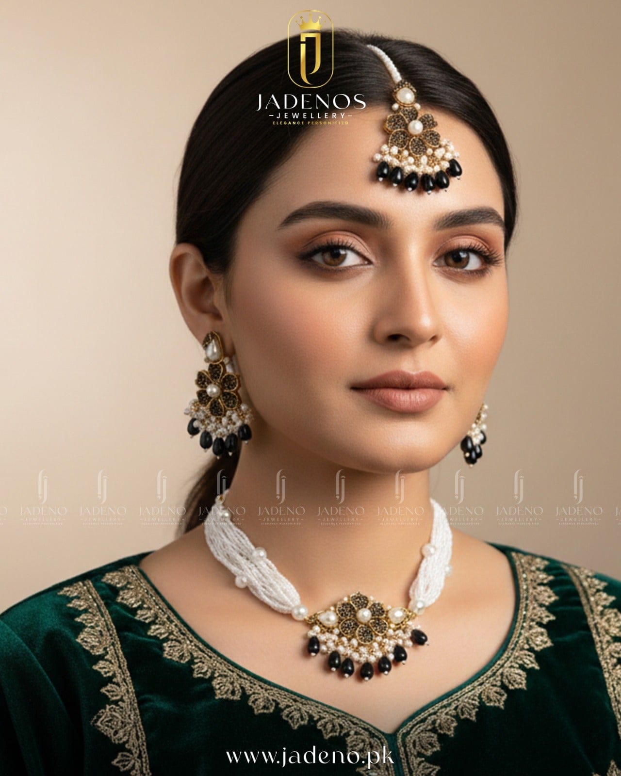 The Pearl Crown ChokerSet with Tika