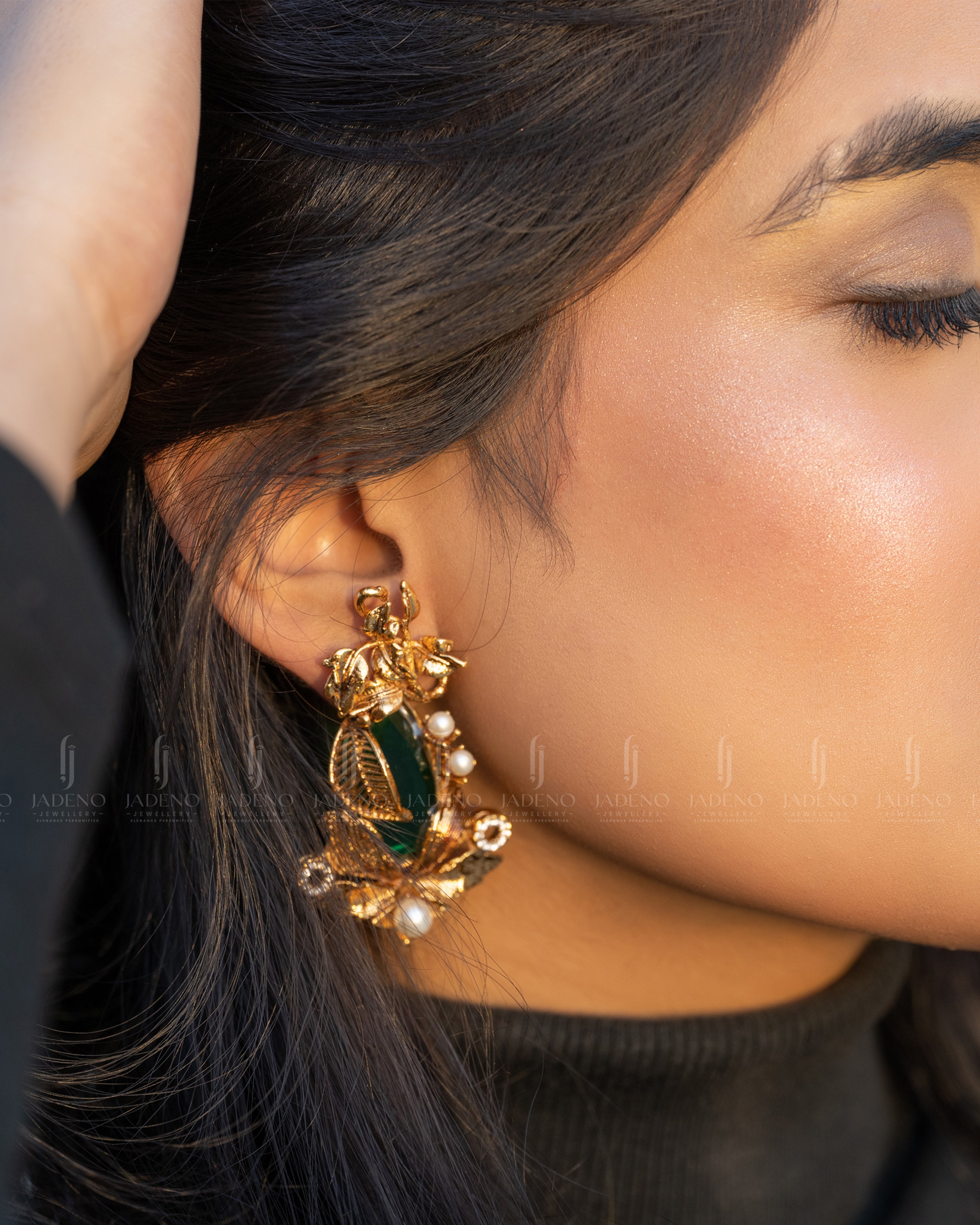 Buy Metalic Egyptian Earrings Studs Online in Pakistan | Jadeno.pk