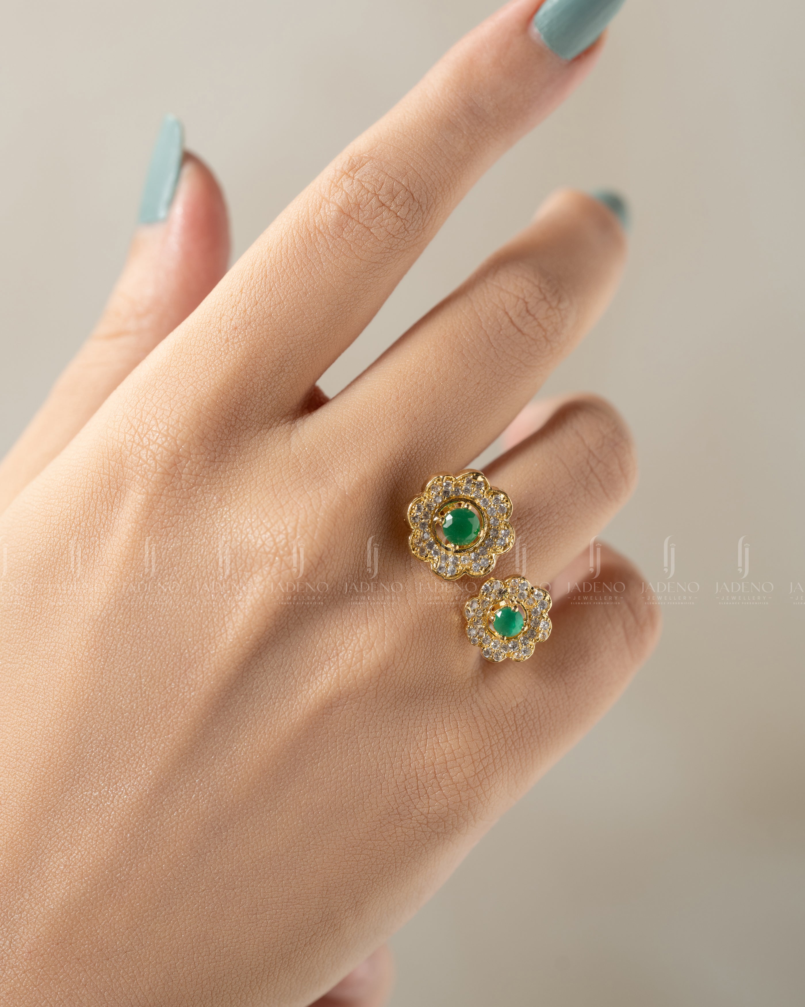Buy Online Glittering American Diamond Zircon Ring