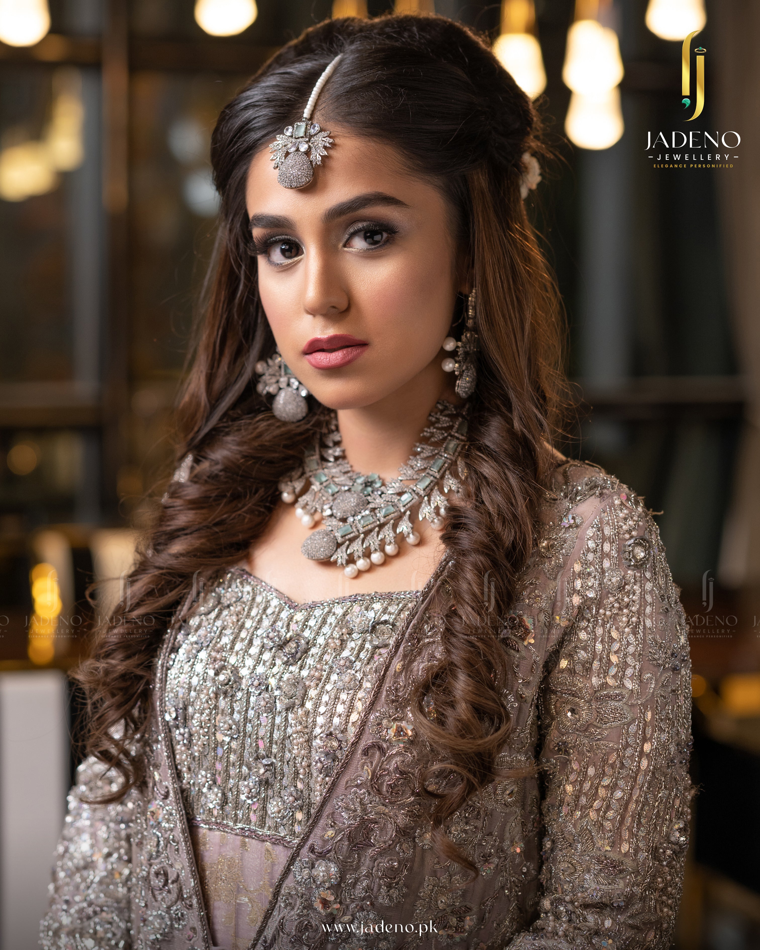 Royal Neelum Set