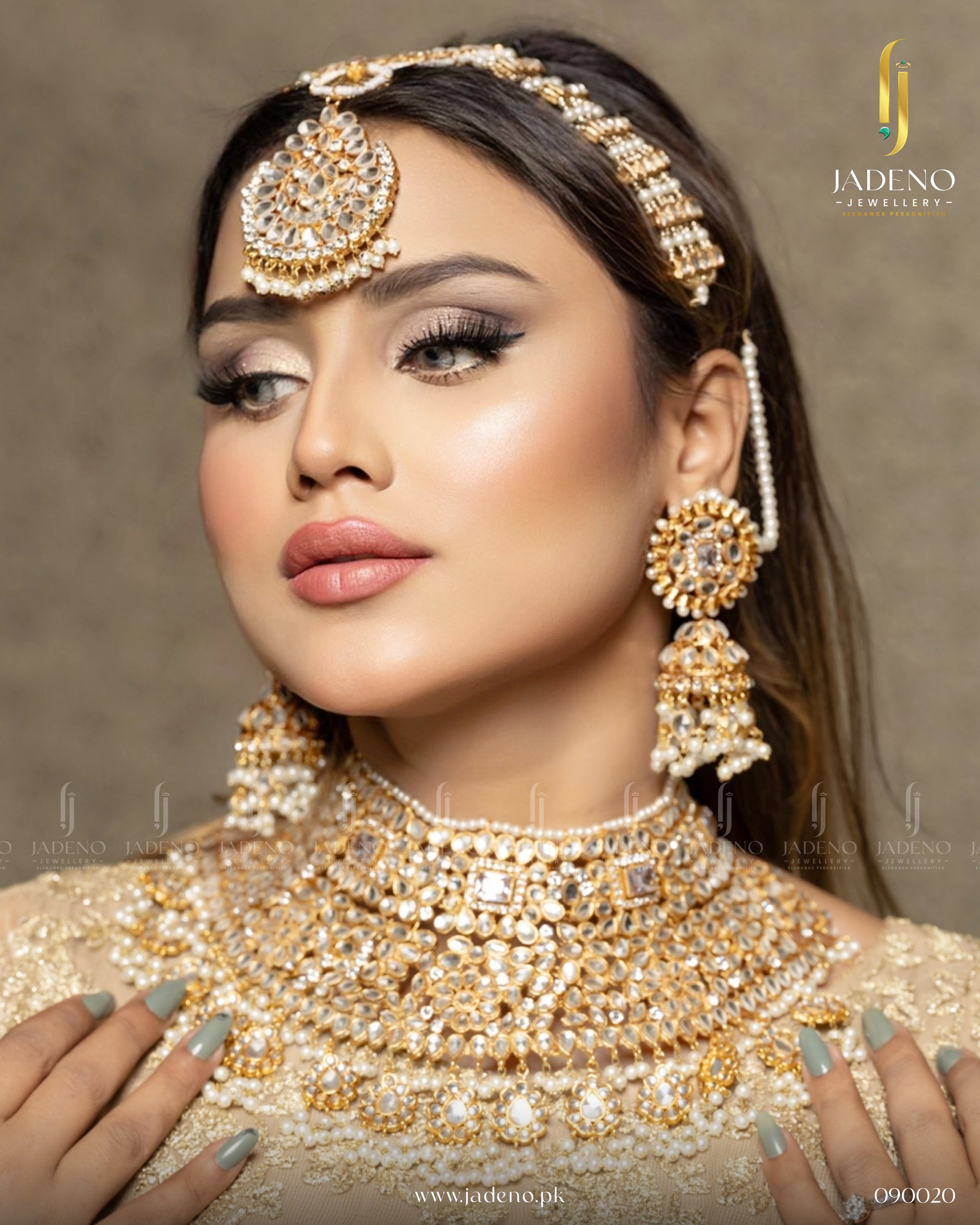 Exclusive Alia Bhatt Bridal Set with Matha Patti