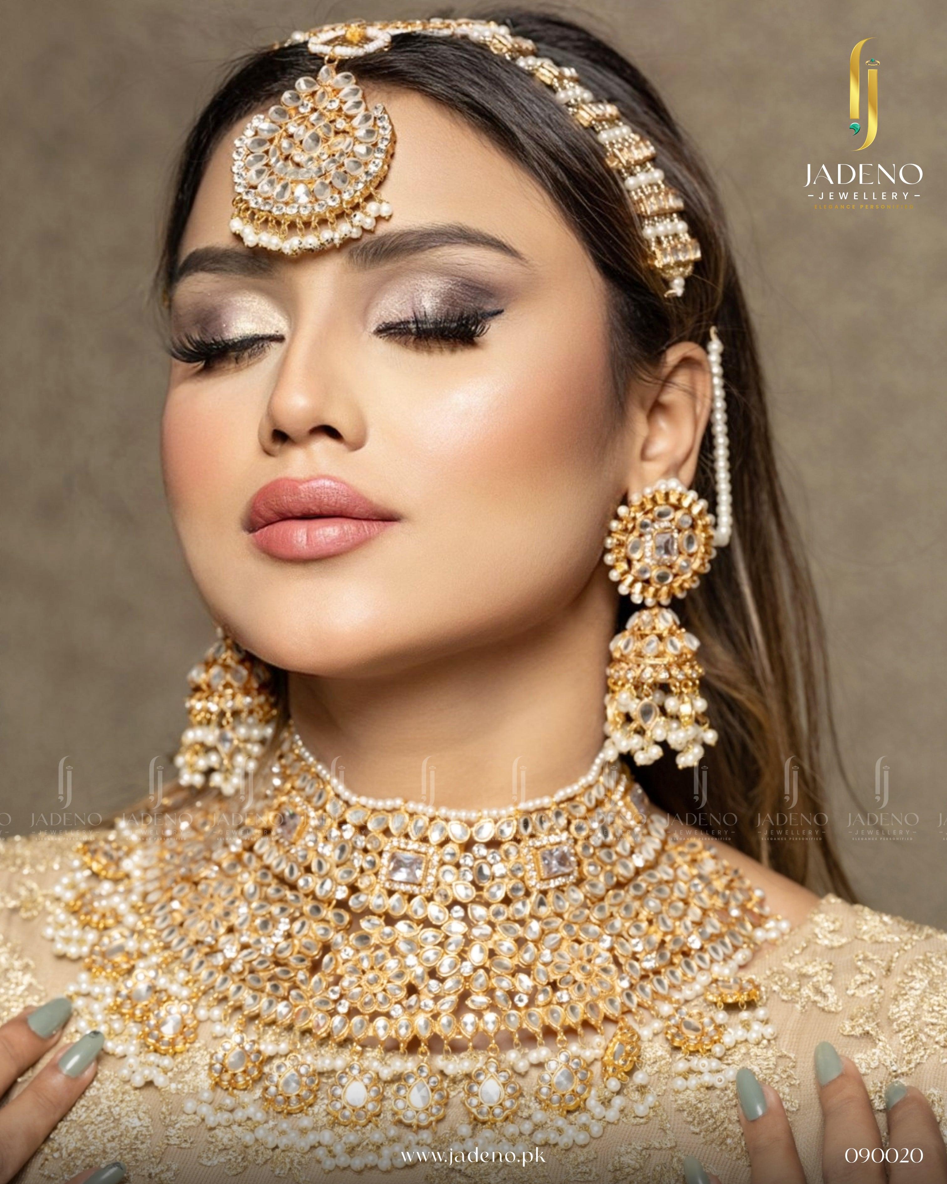 Exclusive Alia Bhatt Bridal Set with Matha Patti